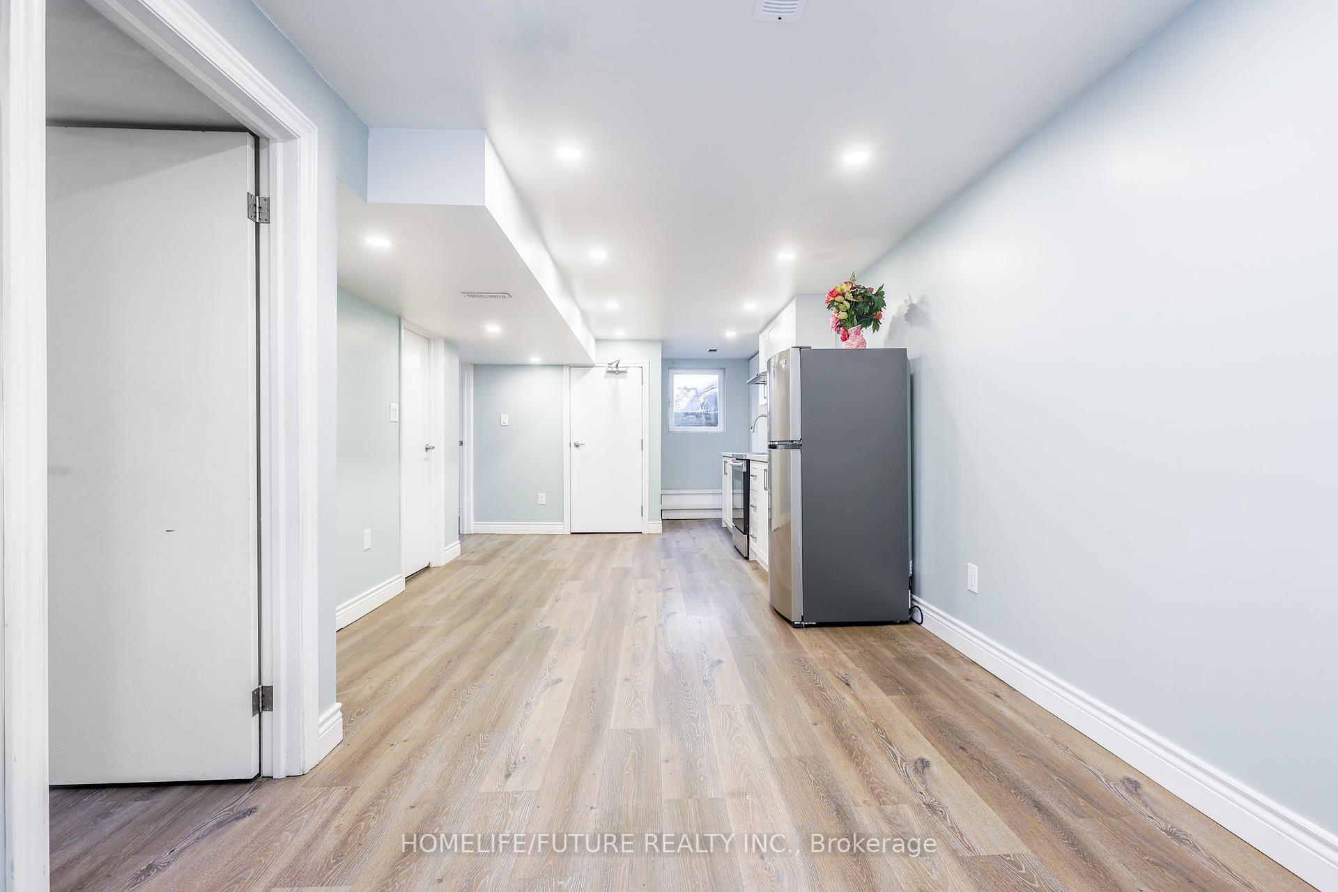 226 Oakridge Dr, Toronto, ON M1M2B3 | 3 Bedroom 2 Bathroom Detached House | Image 24