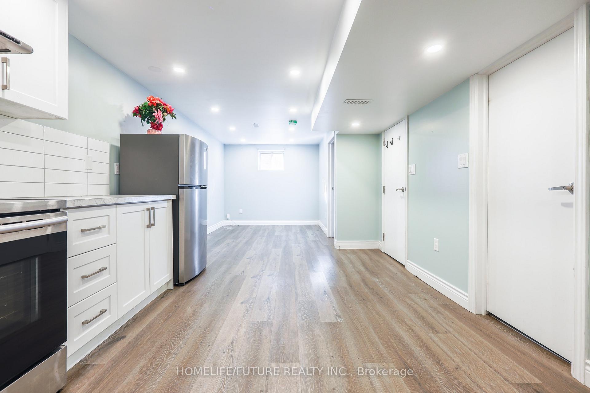 226 Oakridge Dr, Toronto, ON M1M2B3 | 3 Bedroom 2 Bathroom Detached House | Image 31