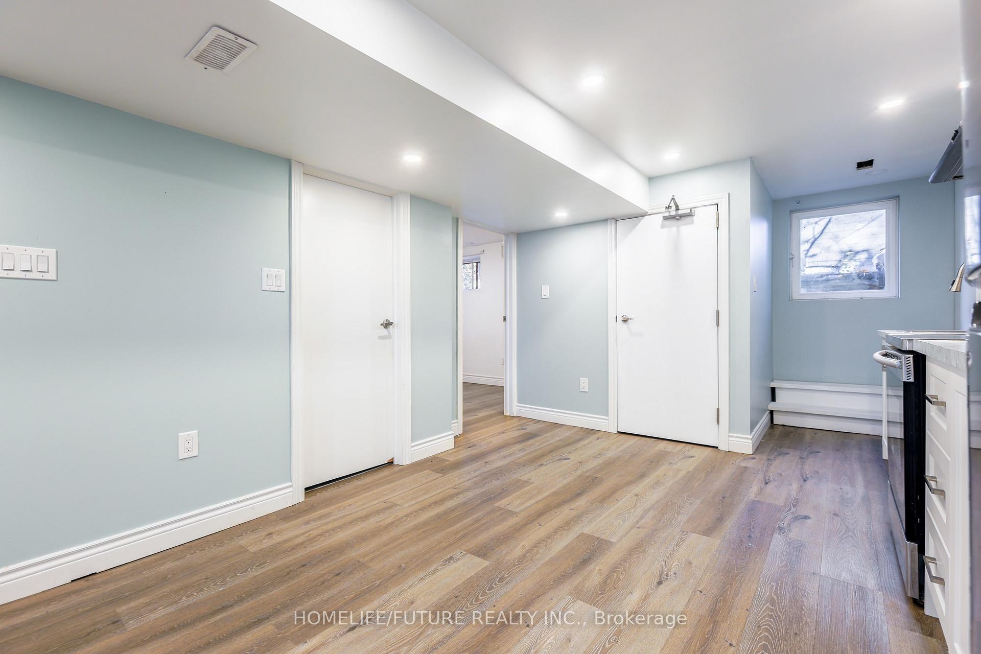 226 Oakridge Dr, Toronto, ON M1M2B3 | 3 Bedroom 2 Bathroom Detached House | Image 32