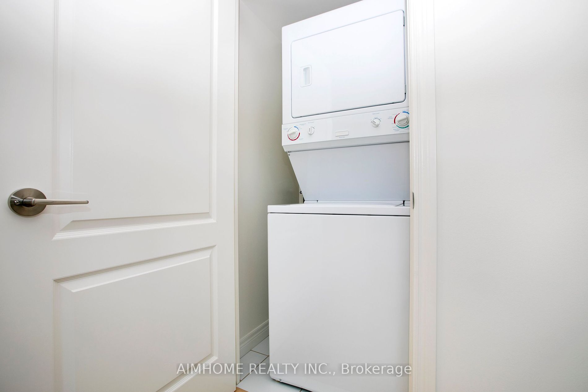 #2402 - 60 Town Centre Crt, Toronto, ON M1P0B1 | 2 Bedroom 1 Bathroom Condo Apt | Image 20