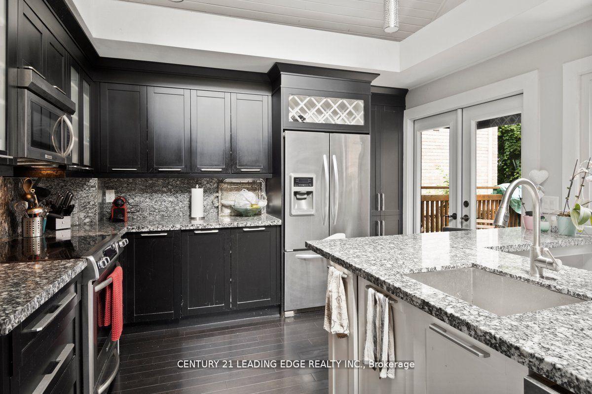 25 Eastwood Ave, Toronto, ON M1N3G9 | 3 Bedroom 3 Bathroom Detached House | Image 14