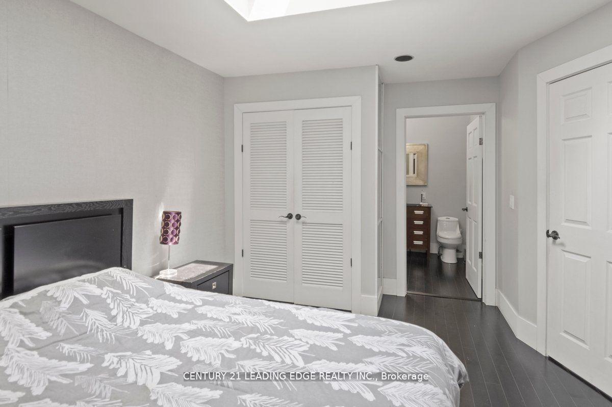 25 Eastwood Ave, Toronto, ON M1N3G9 | 3 Bedroom 3 Bathroom Detached House | Image 16