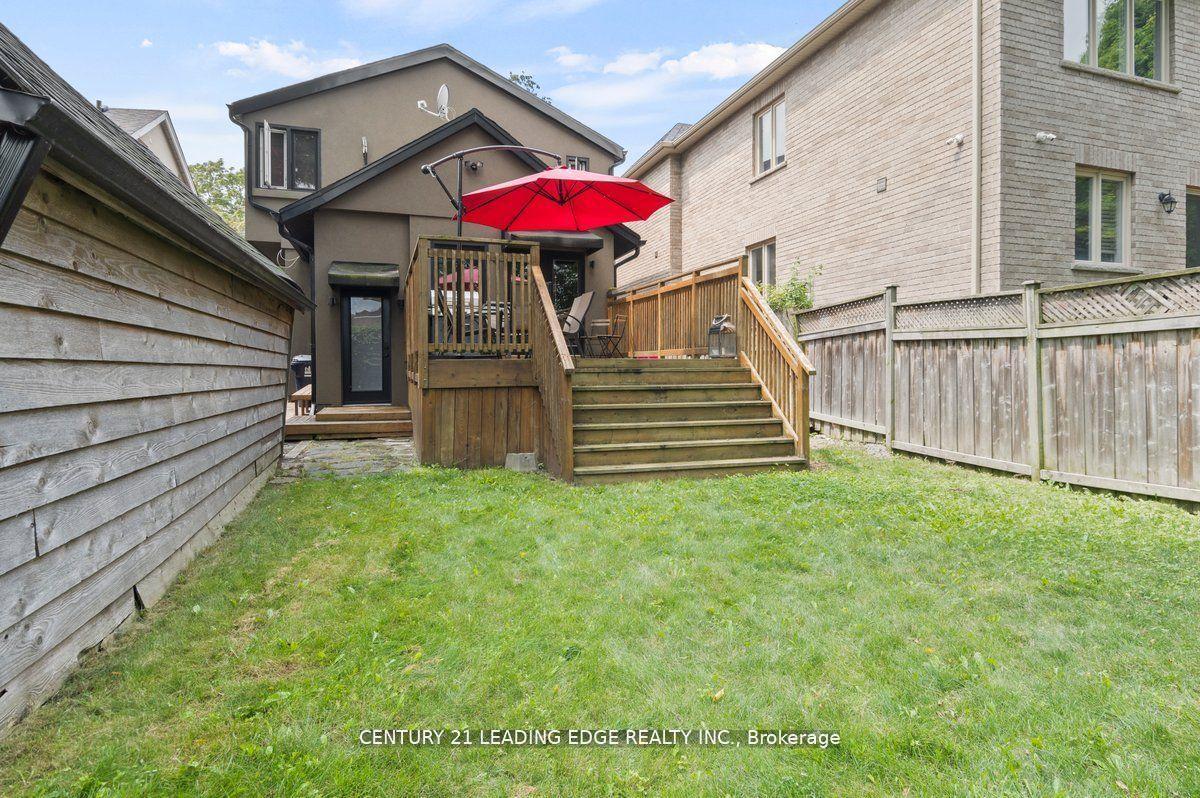 25 Eastwood Ave, Toronto, ON M1N3G9 | 3 Bedroom 3 Bathroom Detached House | Image 28