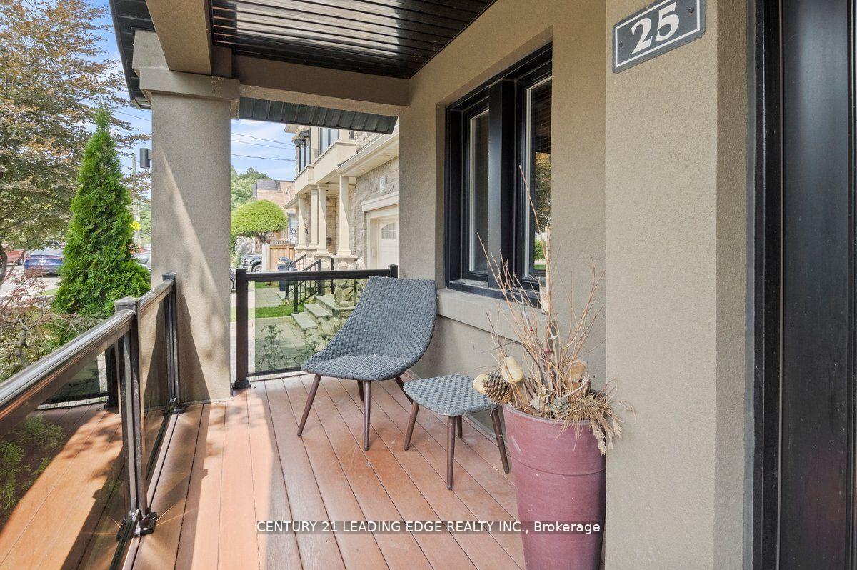 25 Eastwood Ave, Toronto, ON M1N3G9 | 3 Bedroom 3 Bathroom Detached House | Image 4