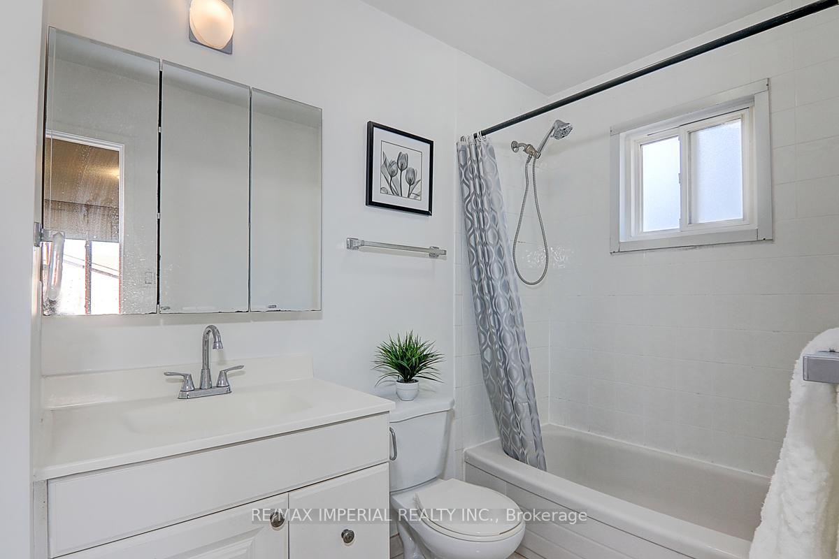 28 Relroy Crt, Toronto, ON M1W2Y7 | 4 Bedroom 4 Bathroom Detached House | Image 27