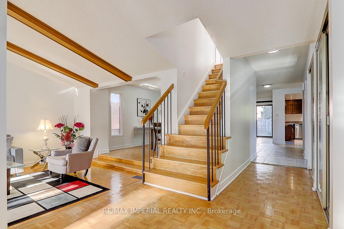 28 Relroy Crt, Toronto, ON M1W2Y7 | 4 Bedroom 4 Bathroom Detached House | Image 6