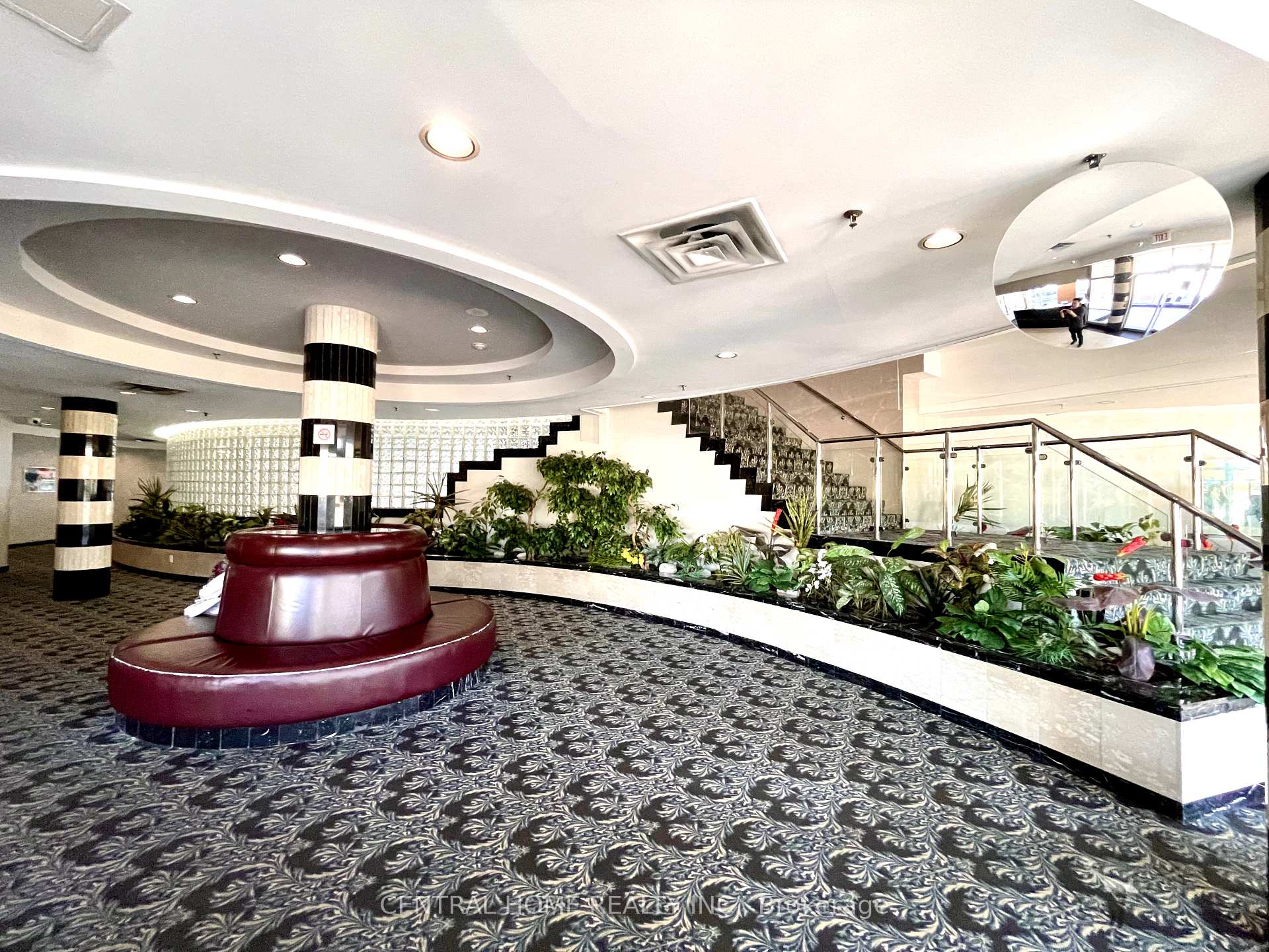 #309 - 2550 Lawrence Ave E, Toronto, ON M1P4Z3 | 1 Bedroom 1 Bathroom Condo Apt | Image 1