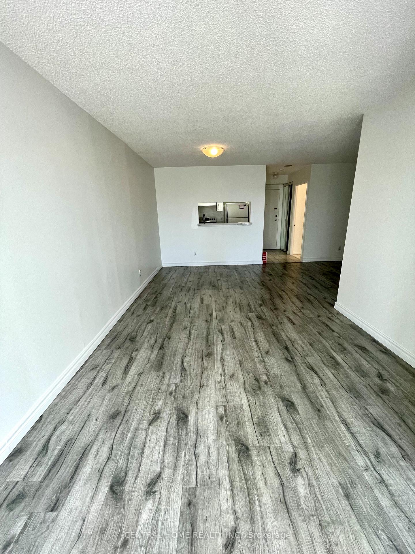 #309 - 2550 Lawrence Ave E, Toronto, ON M1P4Z3 | 1 Bedroom 1 Bathroom Condo Apt | Image 4