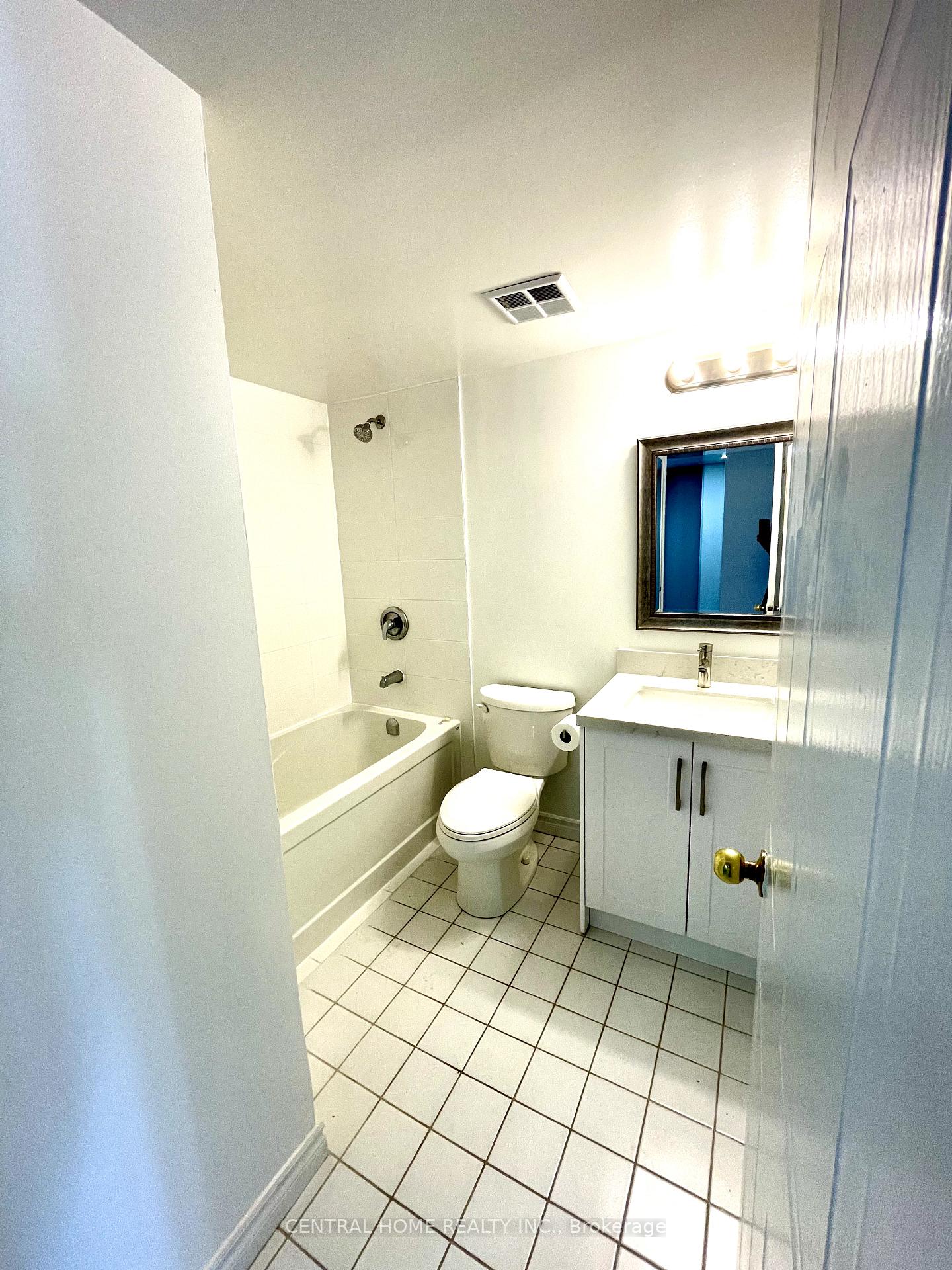 #309 - 2550 Lawrence Ave E, Toronto, ON M1P4Z3 | 1 Bedroom 1 Bathroom Condo Apt | Image 6