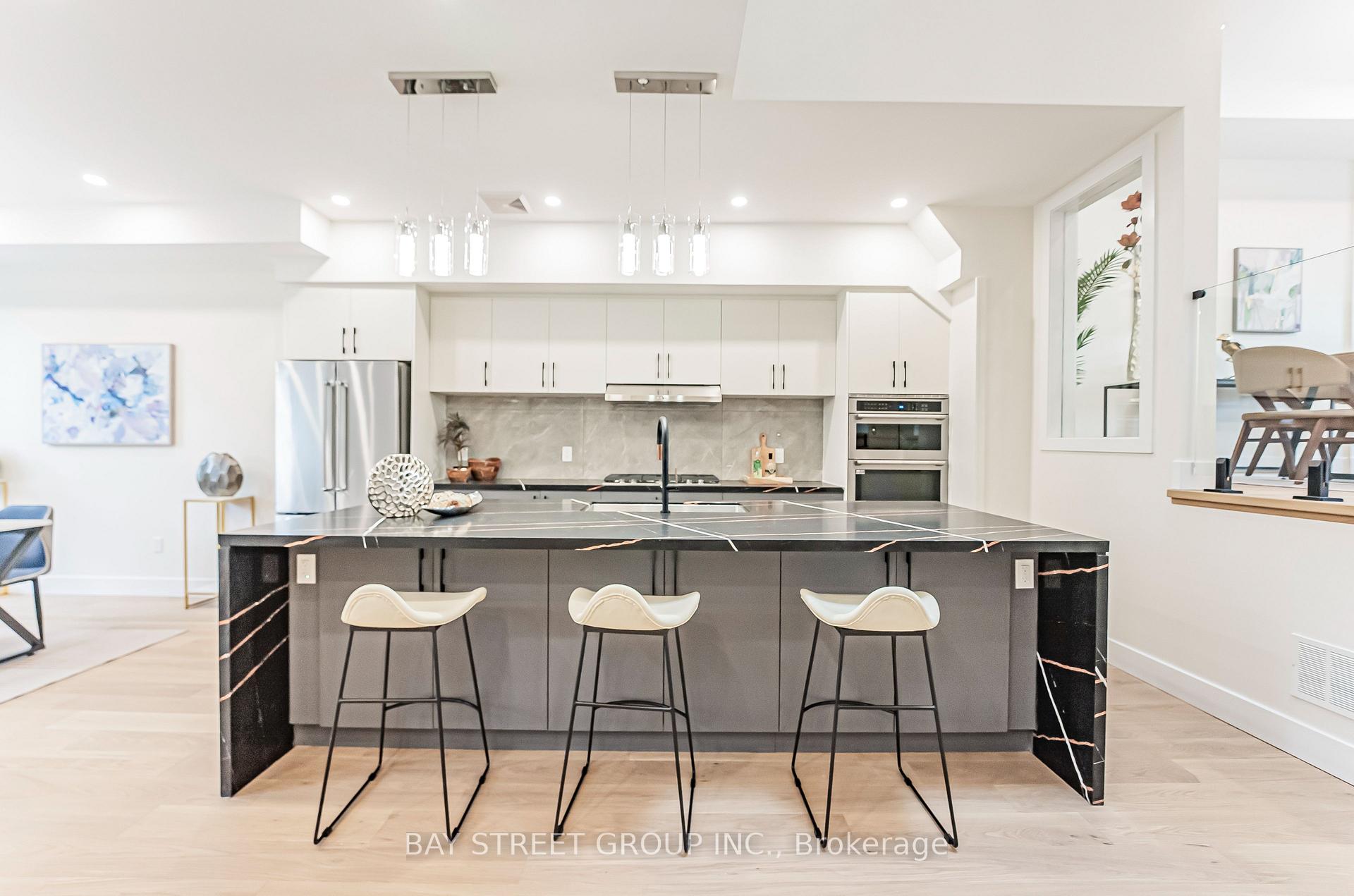 850 Cosburn Ave, Toronto, ON M4C2W2 | 4 Bedroom 5 Bathroom Detached House | Image 11