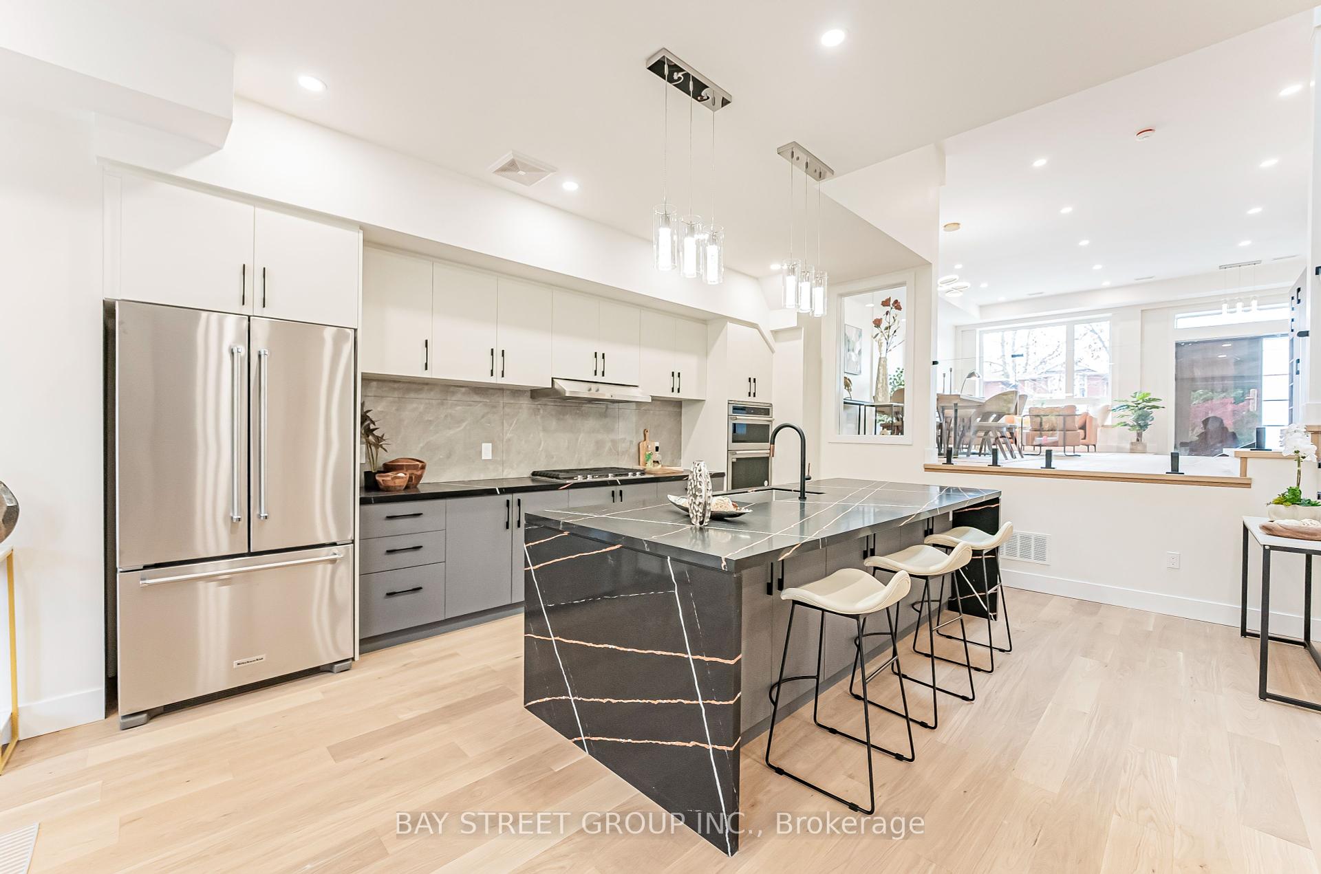 850 Cosburn Ave, Toronto, ON M4C2W2 | 4 Bedroom 5 Bathroom Detached House | Image 12