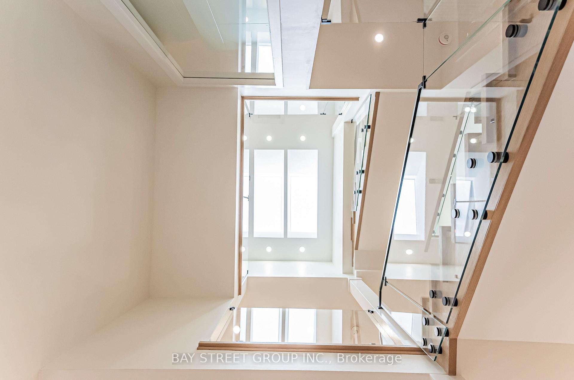 850 Cosburn Ave, Toronto, ON M4C2W2 | 4 Bedroom 5 Bathroom Detached House | Image 18