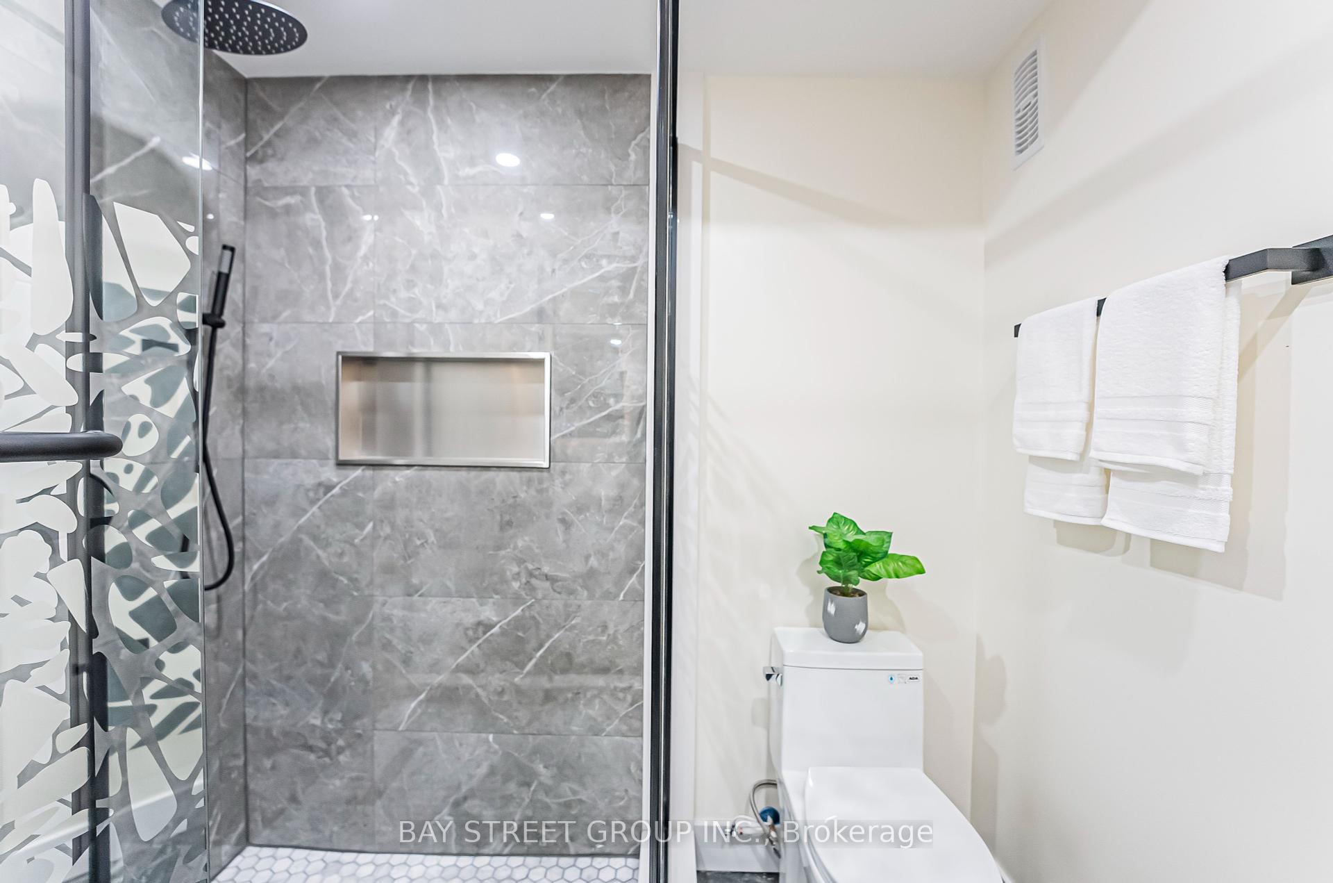 850 Cosburn Ave, Toronto, ON M4C2W2 | 4 Bedroom 5 Bathroom Detached House | Image 24