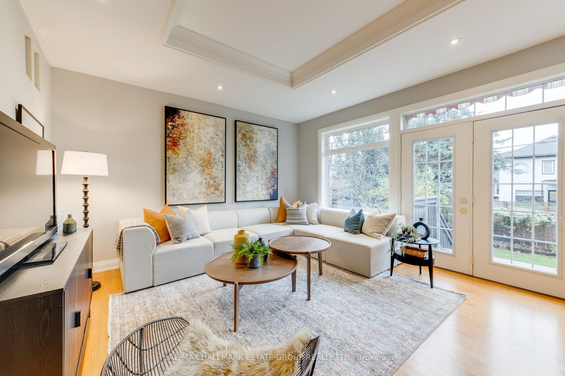 42 Waverley Rd, Toronto, ON M4L3T1 | 4 Bedroom 3 Bathroom Detached House | Image 18