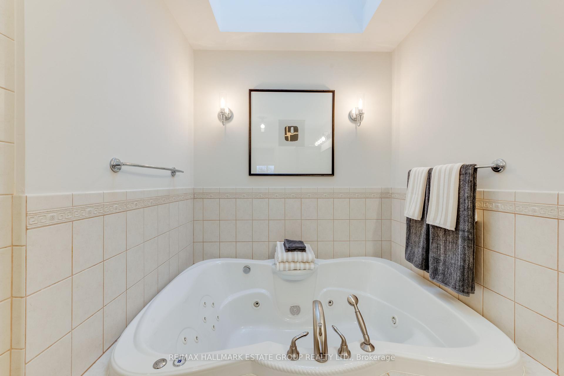 42 Waverley Rd, Toronto, ON M4L3T1 | 4 Bedroom 3 Bathroom Detached House | Image 32