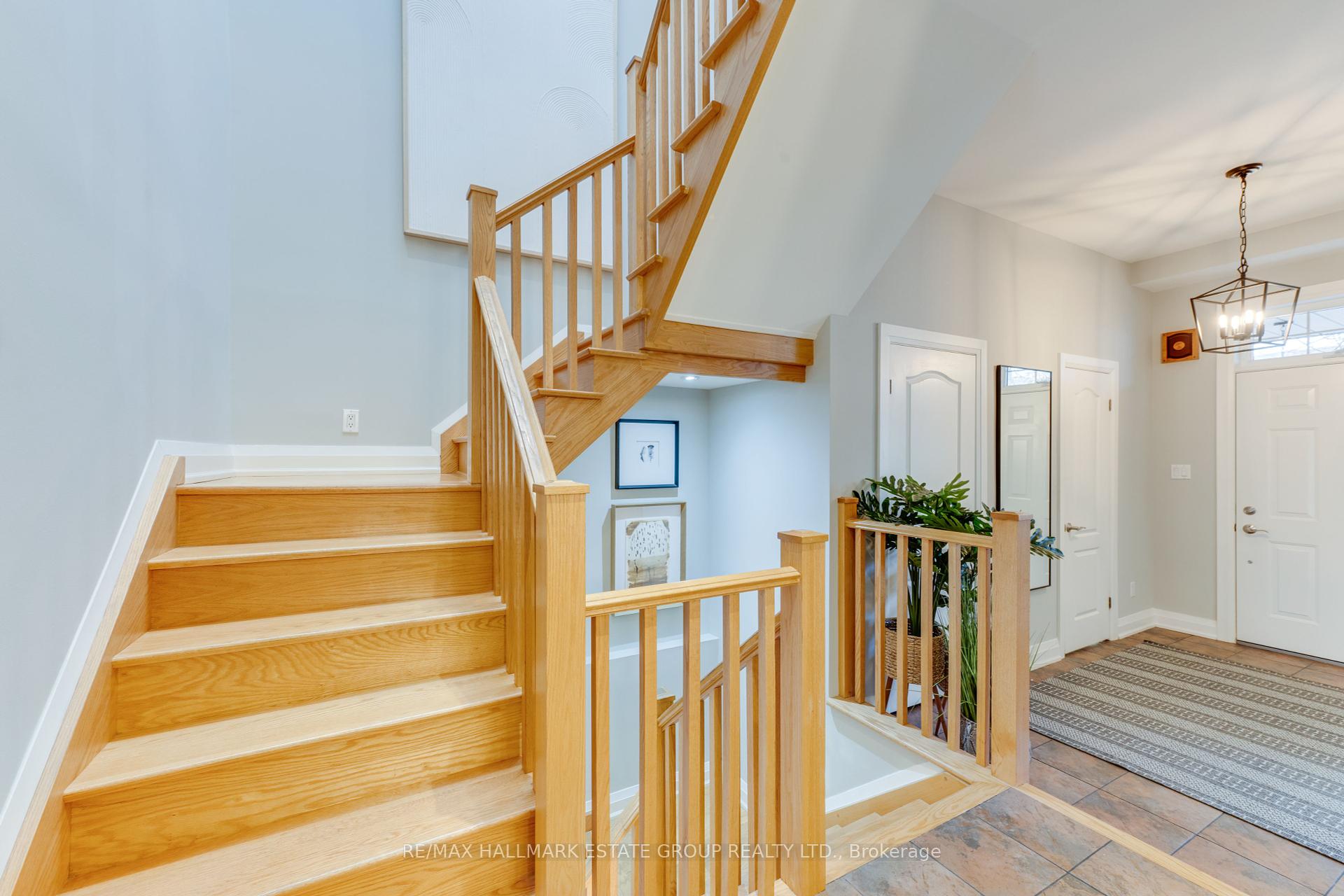 42 Waverley Rd, Toronto, ON M4L3T1 | 4 Bedroom 3 Bathroom Detached House | Image 8
