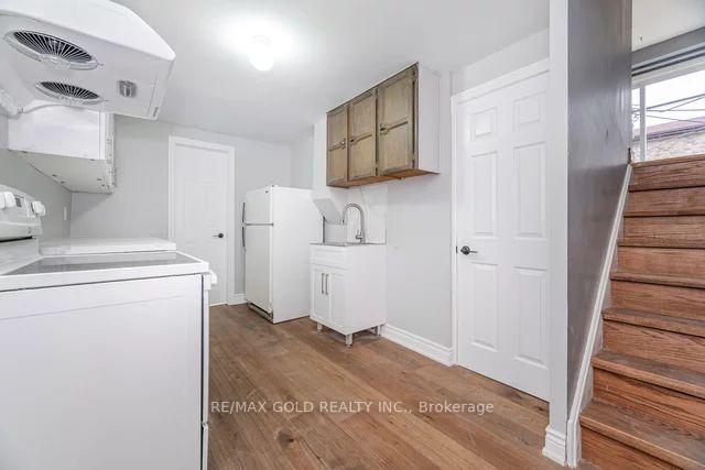 137 Dean Park Rd, Toronto, ON M1B2W8 | 4 Bedroom 4 Bathroom Detached House | Image 34