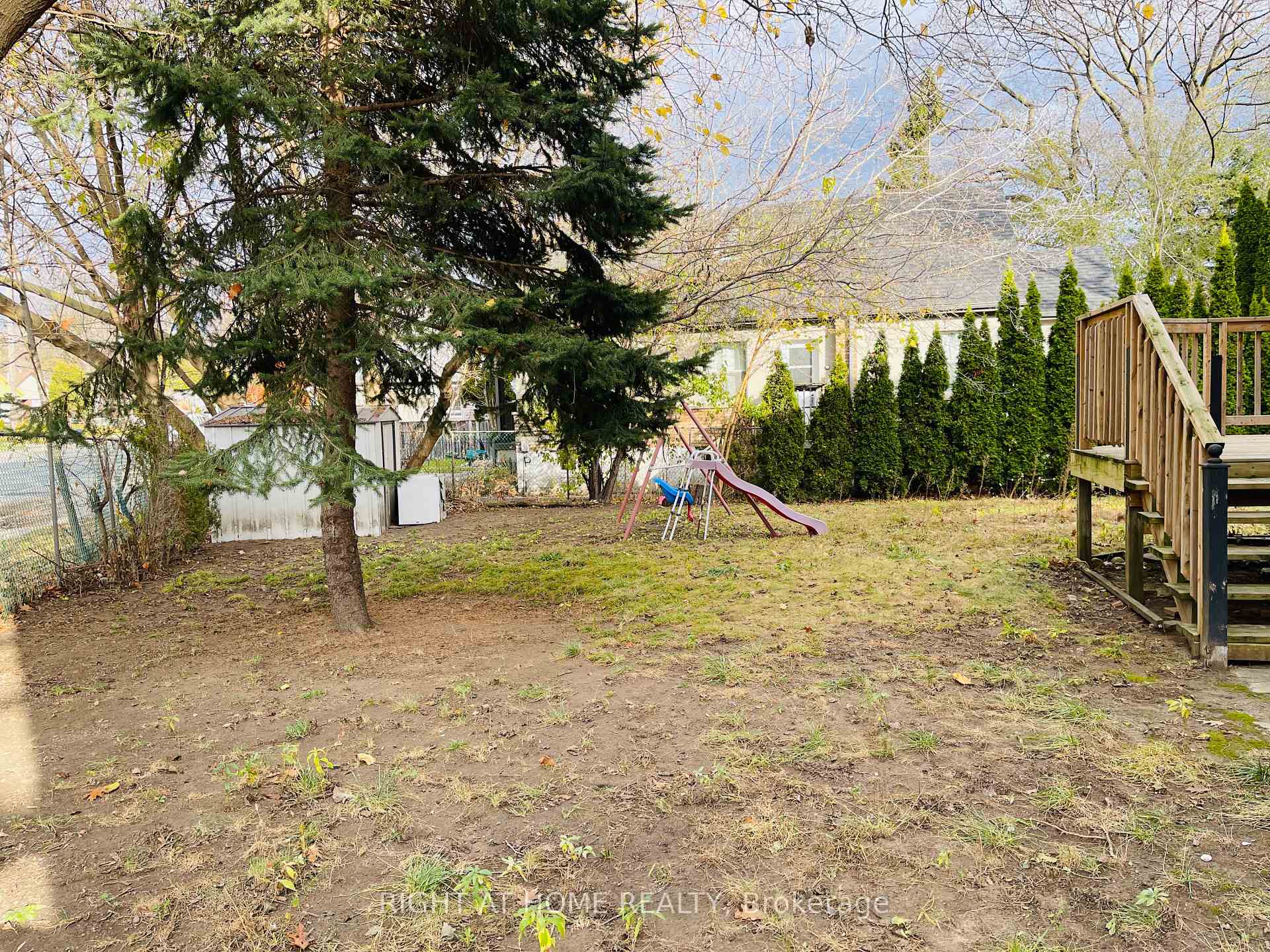 135 Queensbury Ave, Toronto, ON M1N2X8 | 3 Bedroom 3 Bathroom Detached House | Image 15