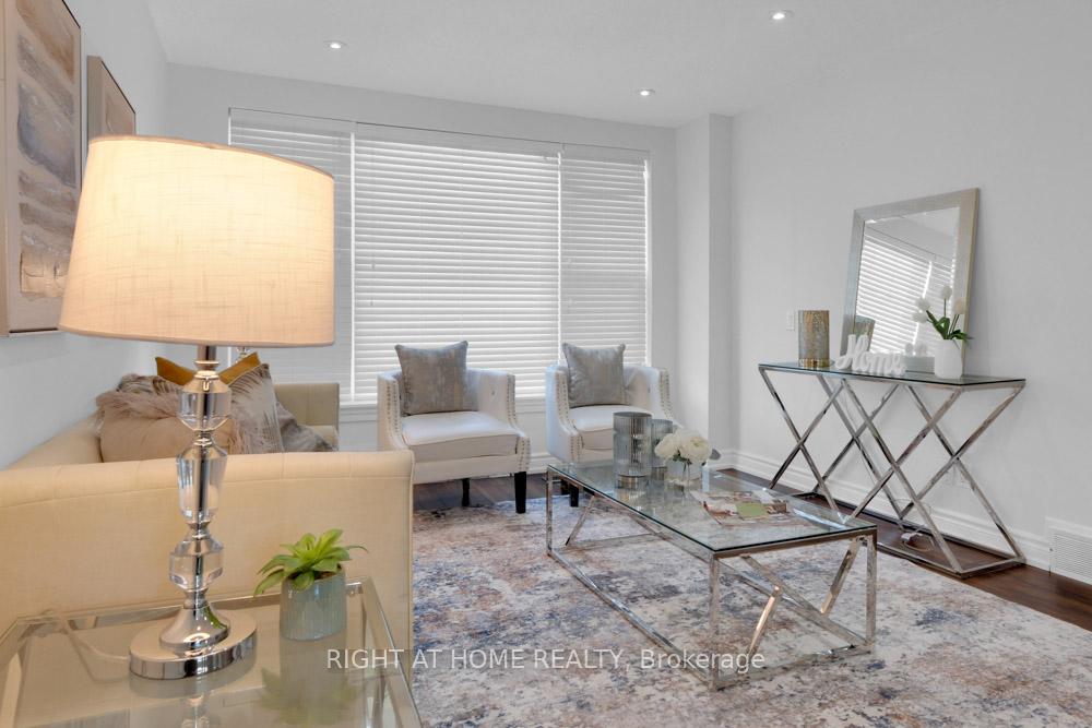 135 Queensbury Ave, Toronto, ON M1N2X8 | 3 Bedroom 3 Bathroom Detached House | Image 5