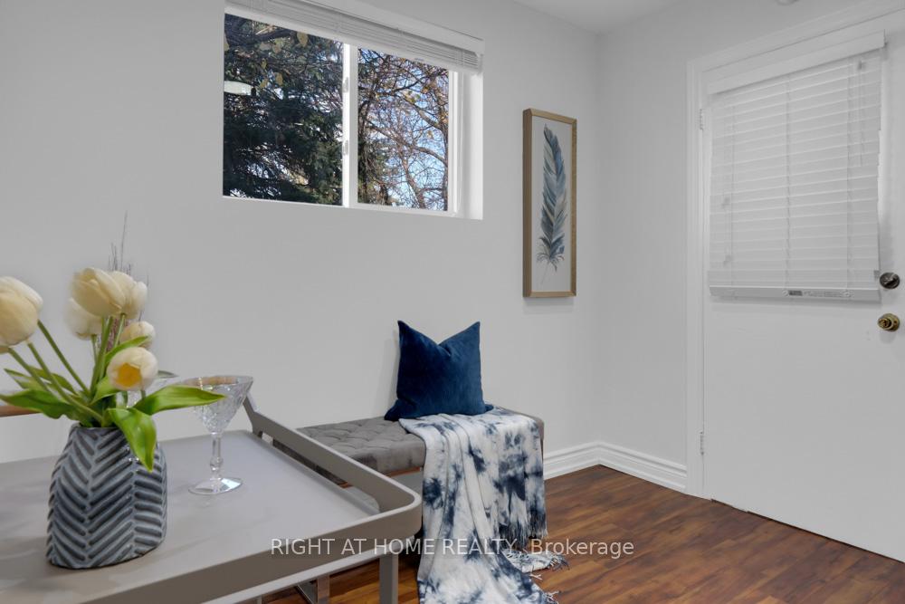 135 Queensbury Ave, Toronto, ON M1N2X8 | 3 Bedroom 3 Bathroom Detached House | Image 7