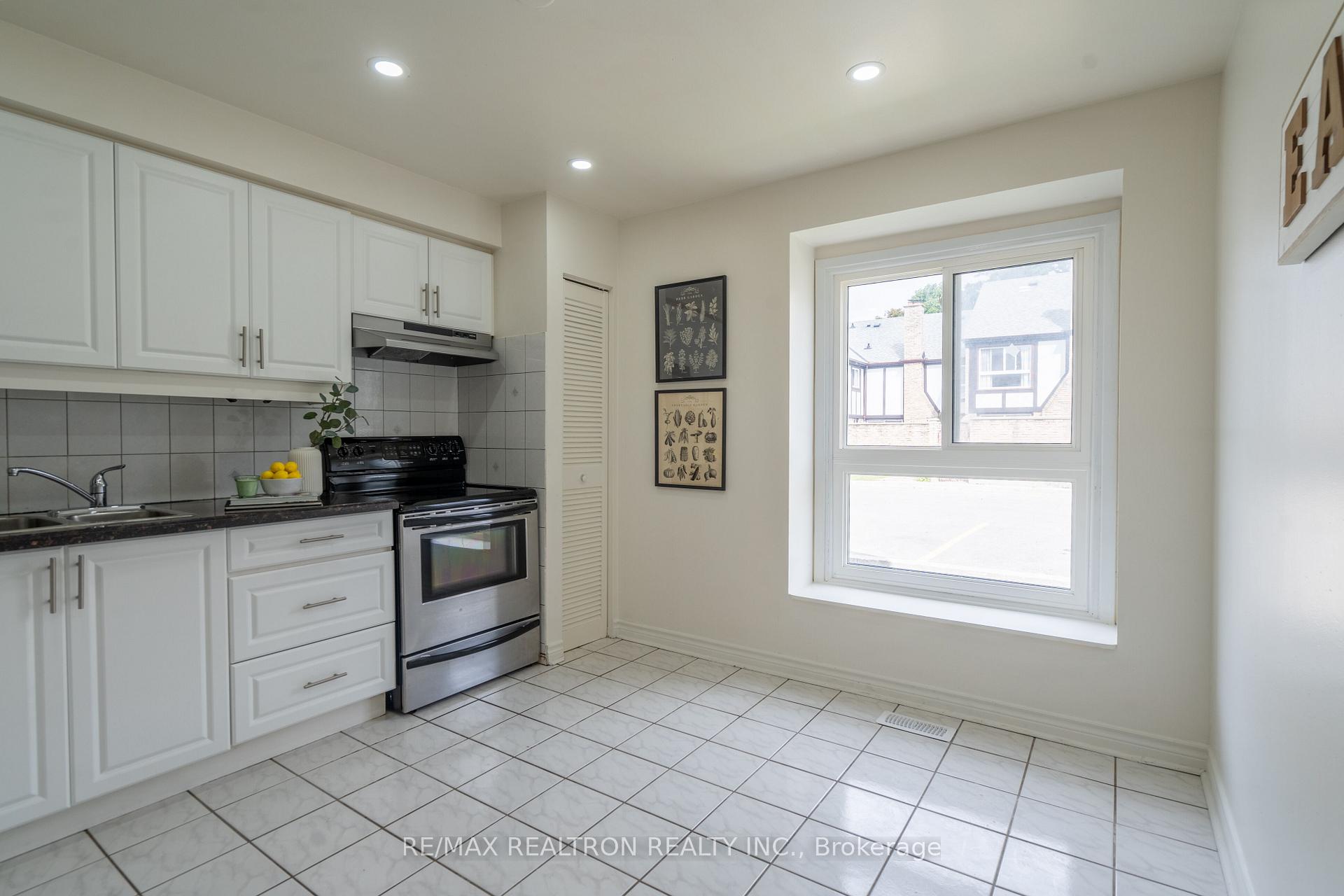 #9 - 2 Dailing Gate, Toronto, ON M1B1Z8 | 3 Bedroom 3 Bathroom Condo Townhouse | Image 13