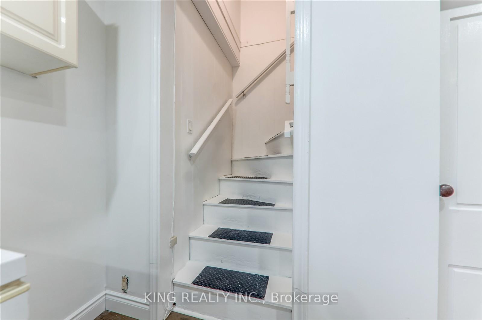 119 Celina St, Oshawa, ON L1H4N3 | 2 Bedroom 2 Bathroom Detached House | Image 15