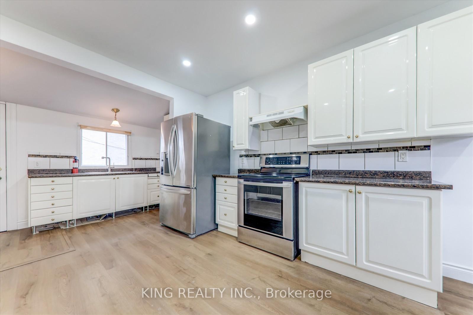 119 Celina St, Oshawa, ON L1H4N3 | 2 Bedroom 2 Bathroom Detached House | Image 6