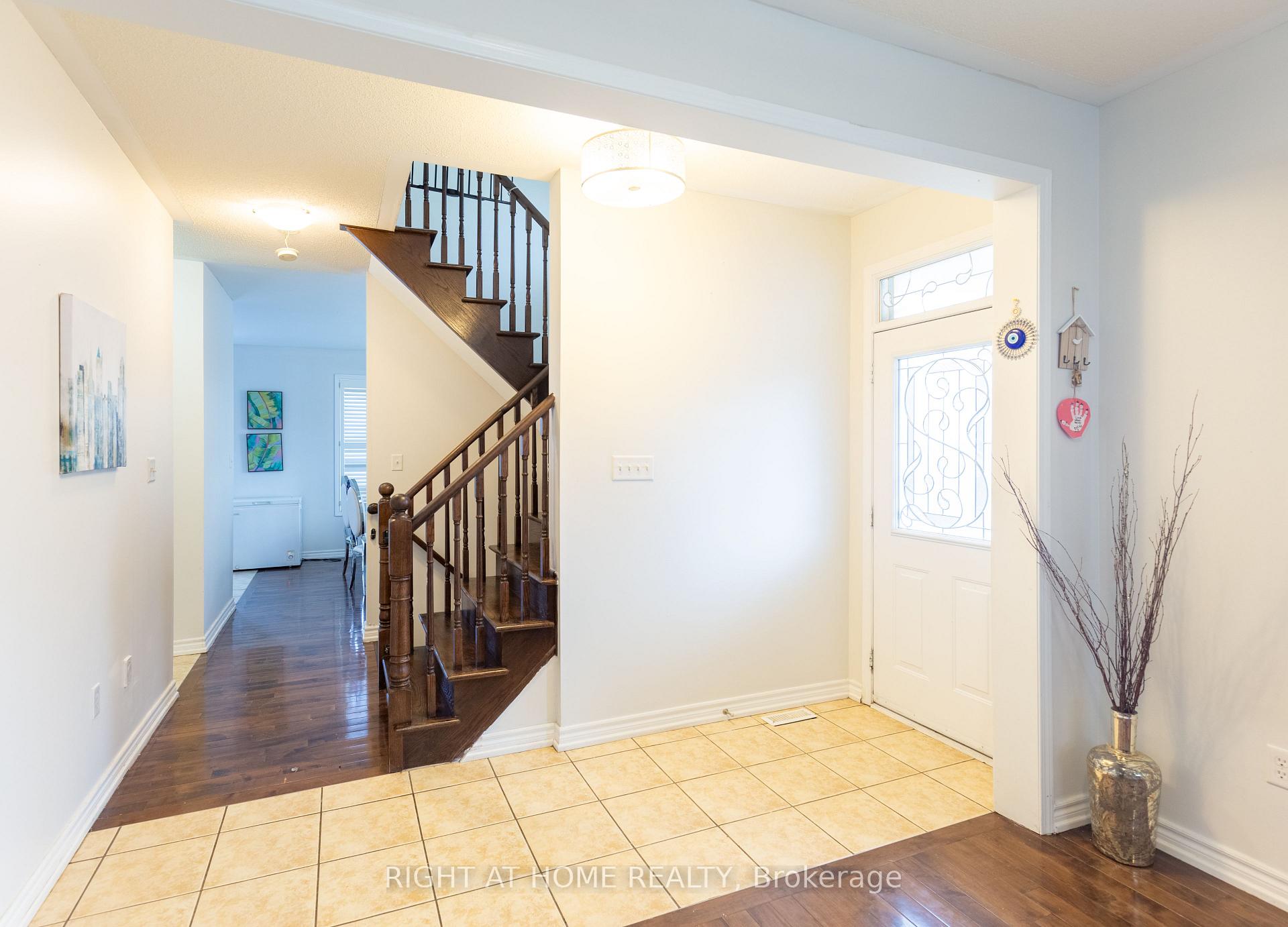 62 Antelope Dr, Toronto, ON M1B6K5 | 4 Bedroom 4 Bathroom Detached House | Image 5