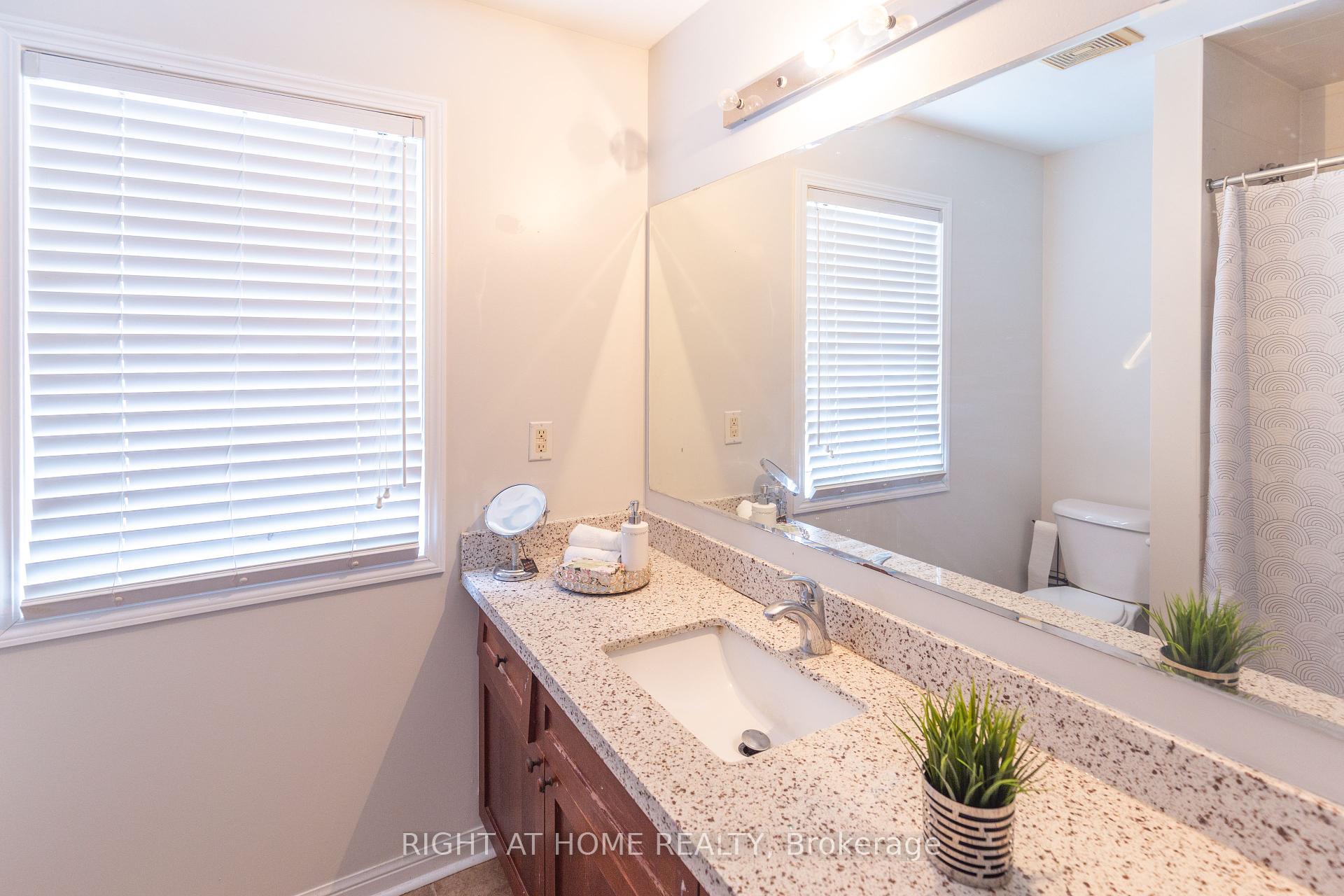 62 Antelope Dr, Toronto, ON M1B6K5 | 4 Bedroom 4 Bathroom Detached House | Image 8