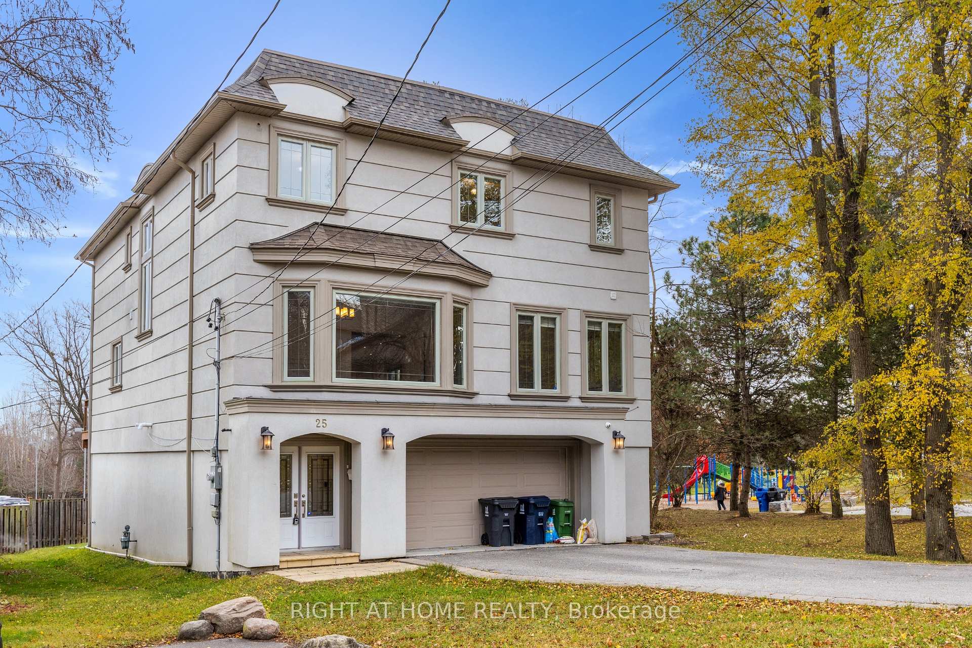 25 Meadowvale Rd, Toronto, ON M1C1R7 | 4 Bedroom 6 Bathroom Detached House | Image 1