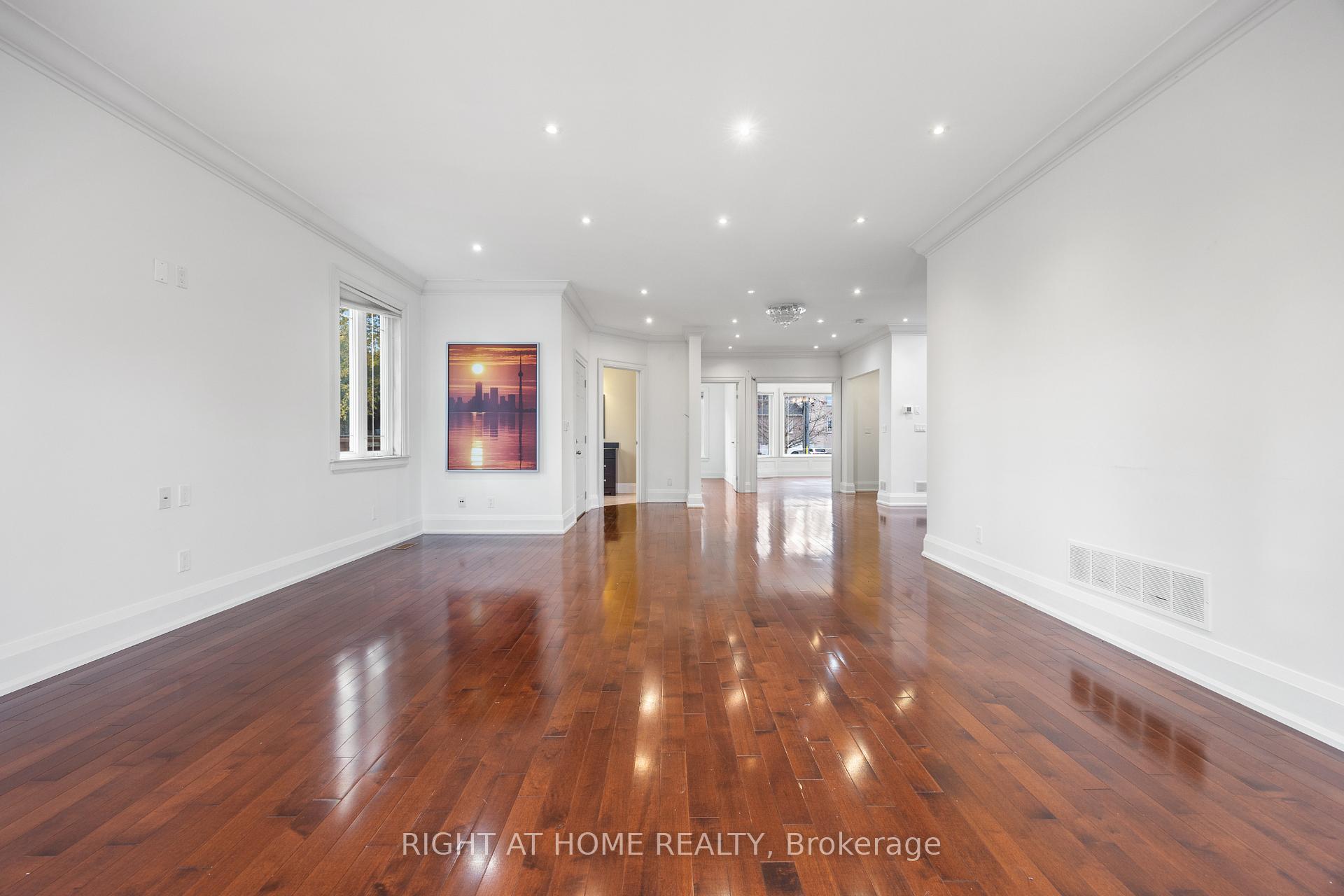 25 Meadowvale Rd, Toronto, ON M1C1R7 | 4 Bedroom 6 Bathroom Detached House | Image 10