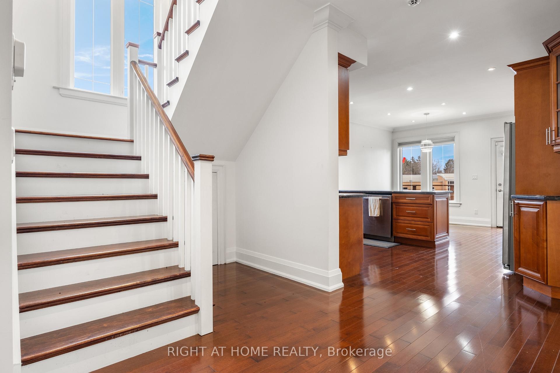 25 Meadowvale Rd, Toronto, ON M1C1R7 | 4 Bedroom 6 Bathroom Detached House | Image 16