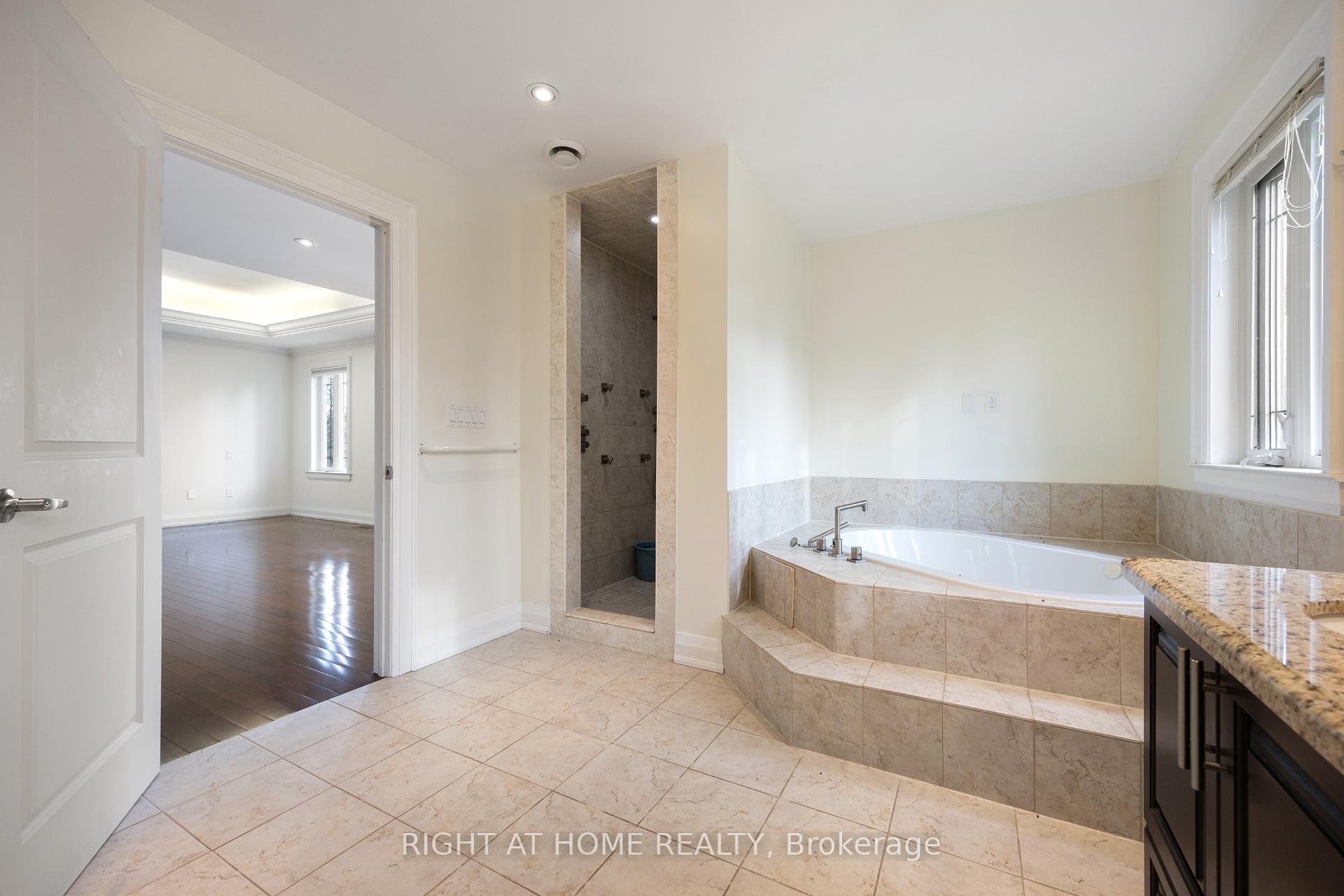 25 Meadowvale Rd, Toronto, ON M1C1R7 | 4 Bedroom 6 Bathroom Detached House | Image 22