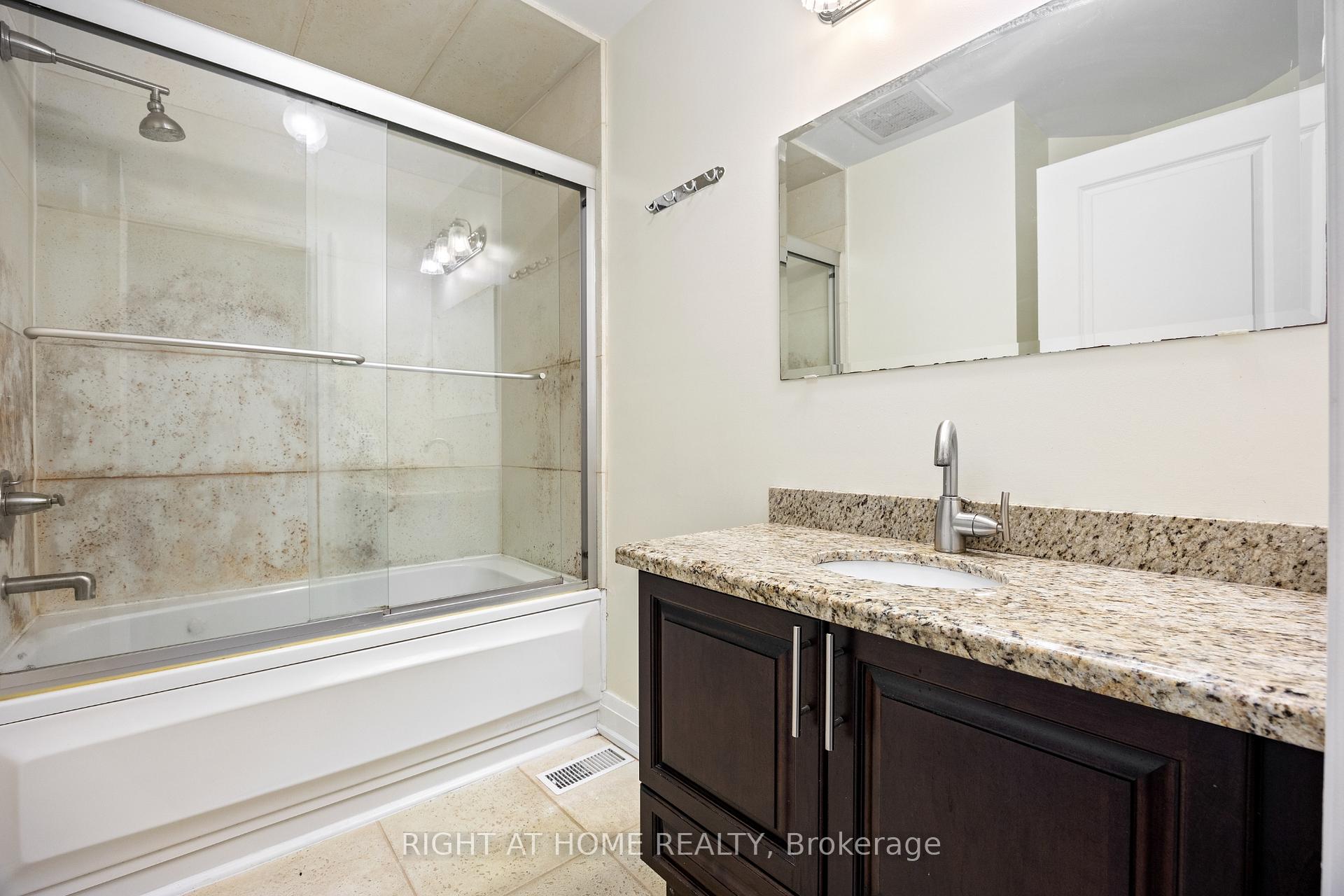 25 Meadowvale Rd, Toronto, ON M1C1R7 | 4 Bedroom 6 Bathroom Detached House | Image 31