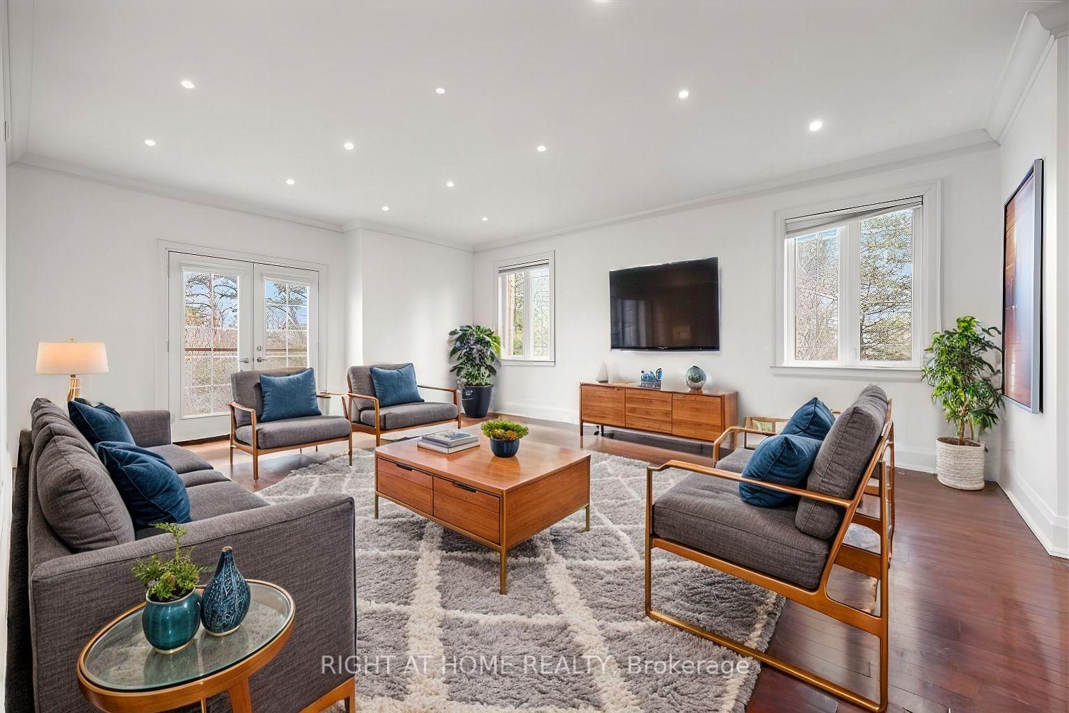 25 Meadowvale Rd, Toronto, ON M1C1R7 | 4 Bedroom 6 Bathroom Detached House | Image 8