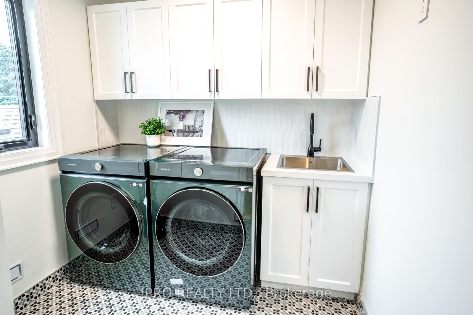 246 O'connor Dr, Toronto, ON M4J2T6 | 4 Bedroom 4 Bathroom Detached House | Image 21