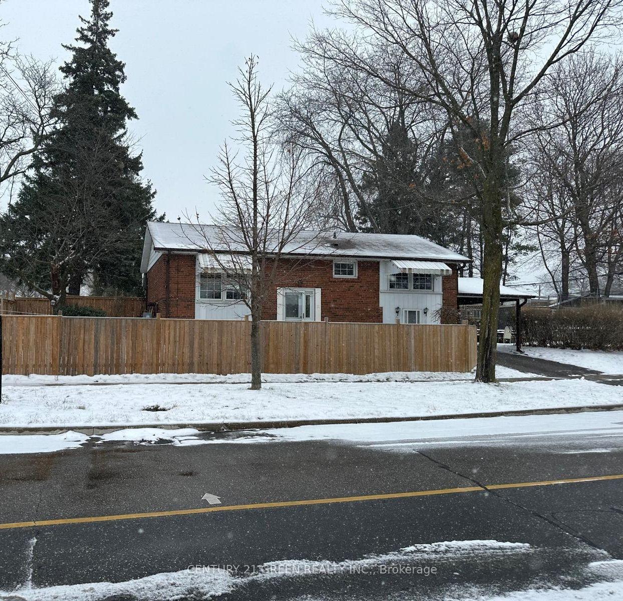 17 Benroyal Cres, Toronto, ON M1H1L6 | 3 Bedroom 3 Bathroom Detached House | Image 1
