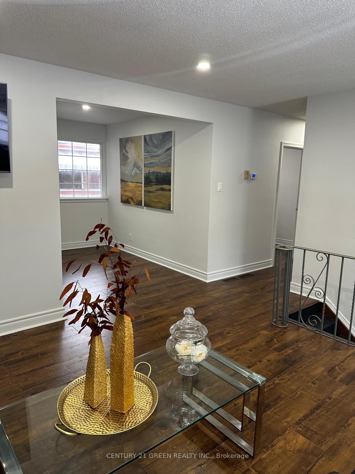 17 Benroyal Cres, Toronto, ON M1H1L6 | 3 Bedroom 3 Bathroom Detached House | Image 11