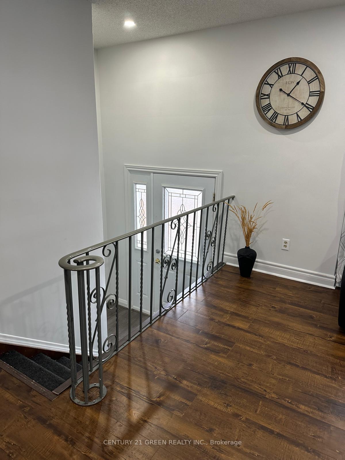 17 Benroyal Cres, Toronto, ON M1H1L6 | 3 Bedroom 3 Bathroom Detached House | Image 18