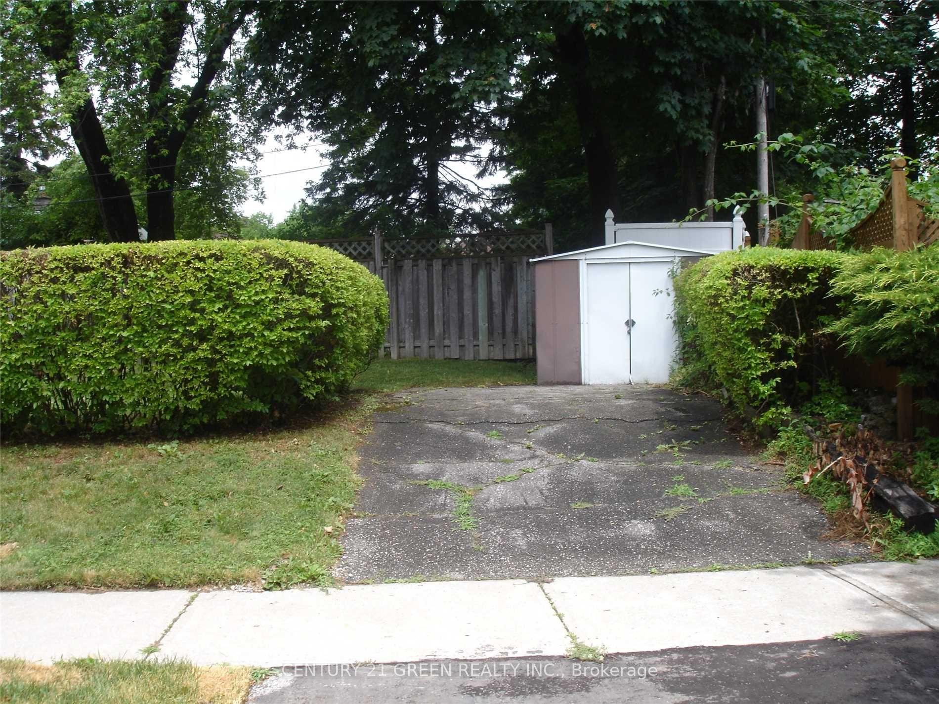 17 Benroyal Cres, Toronto, ON M1H1L6 | 3 Bedroom 3 Bathroom Detached House | Image 23