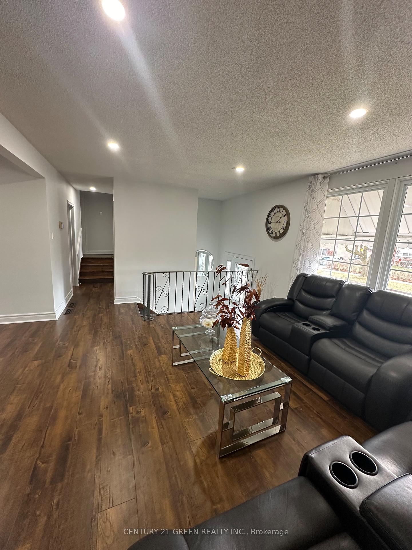 17 Benroyal Cres, Toronto, ON M1H1L6 | 3 Bedroom 3 Bathroom Detached House | Image 32