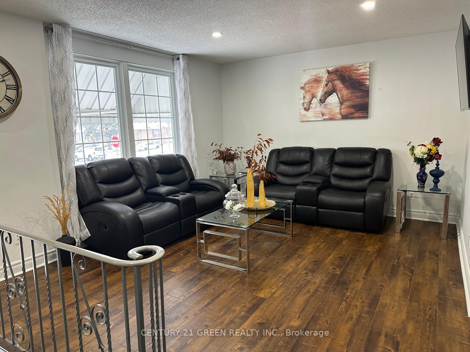 17 Benroyal Cres, Toronto, ON M1H1L6 | 3 Bedroom 3 Bathroom Detached House | Image 7