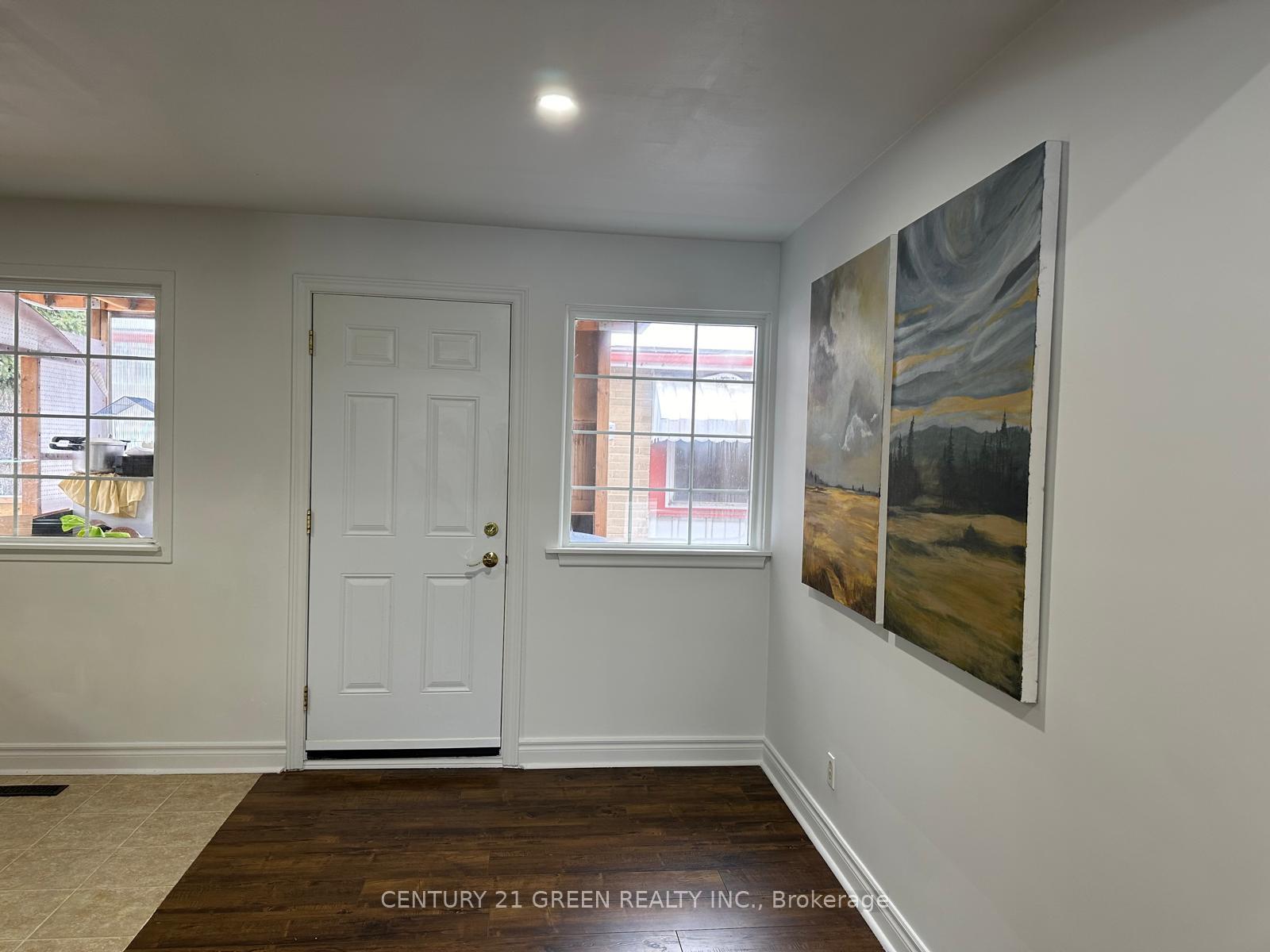 17 Benroyal Cres, Toronto, ON M1H1L6 | 3 Bedroom 3 Bathroom Detached House | Image 8