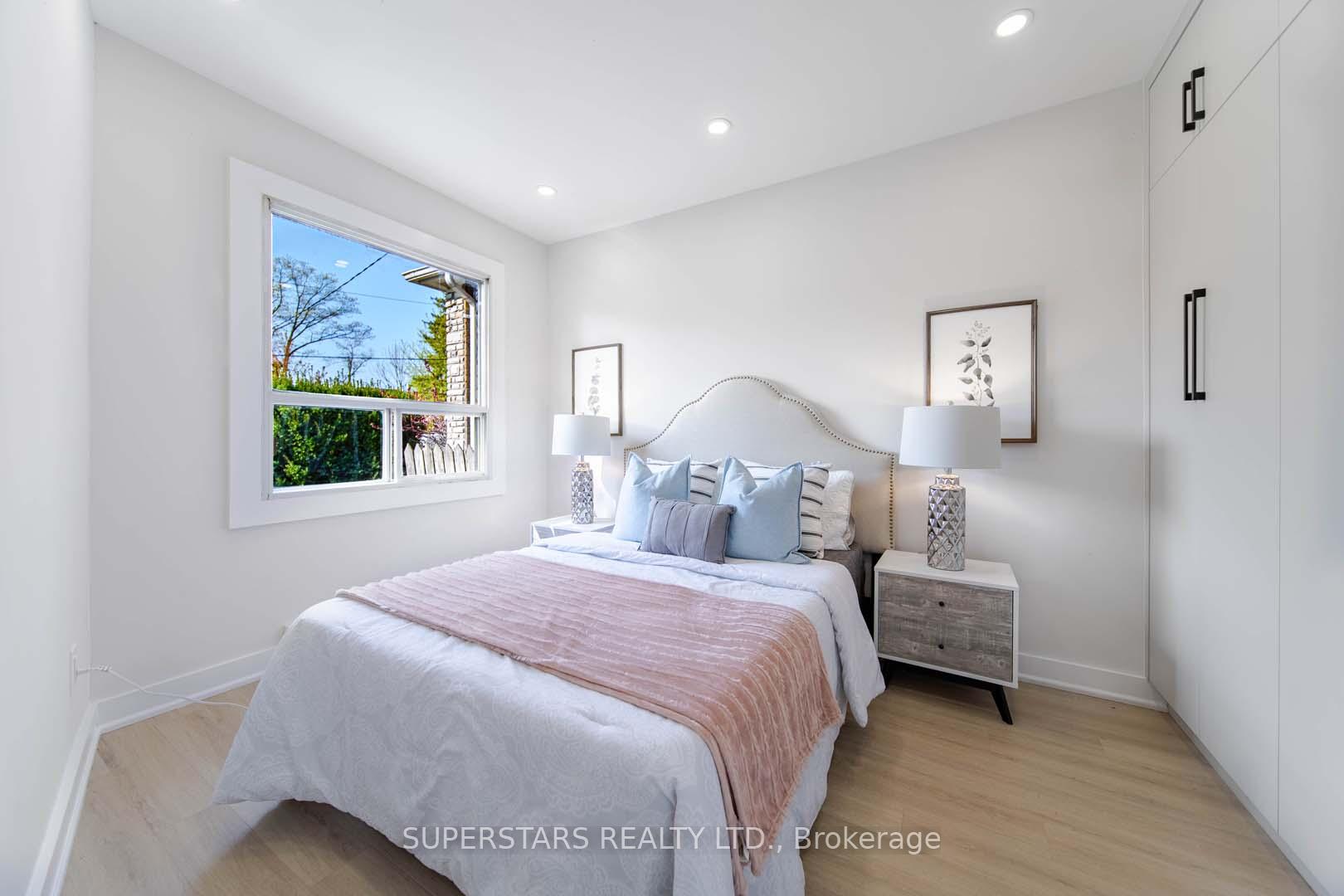 14 Pinegrove Ave, Toronto, ON M1N2G4 | 3 Bedroom 2 Bathroom Detached House | Image 11