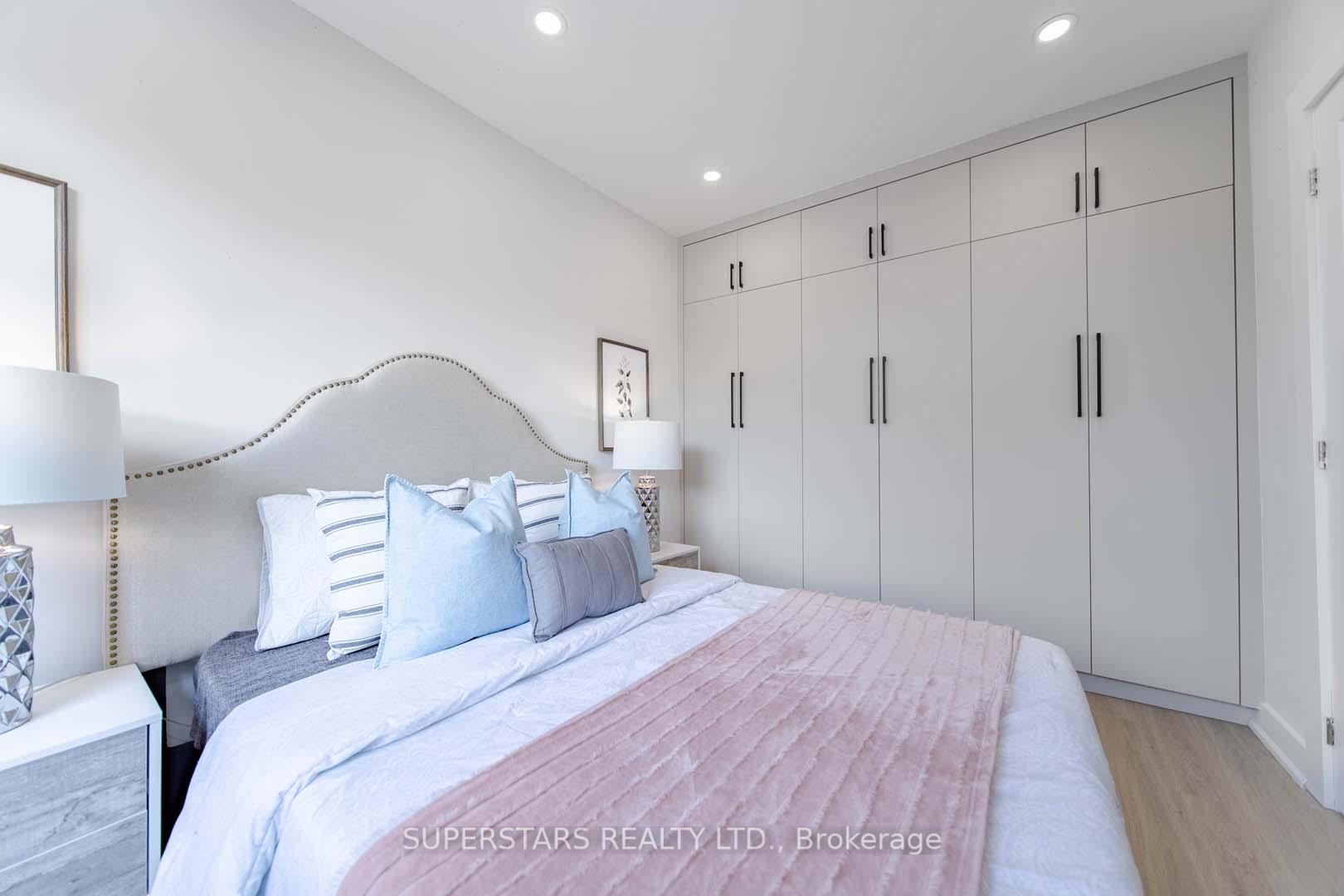 14 Pinegrove Ave, Toronto, ON M1N2G4 | 3 Bedroom 2 Bathroom Detached House | Image 12