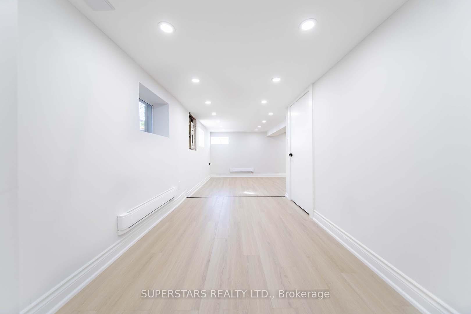 14 Pinegrove Ave, Toronto, ON M1N2G4 | 3 Bedroom 2 Bathroom Detached House | Image 19