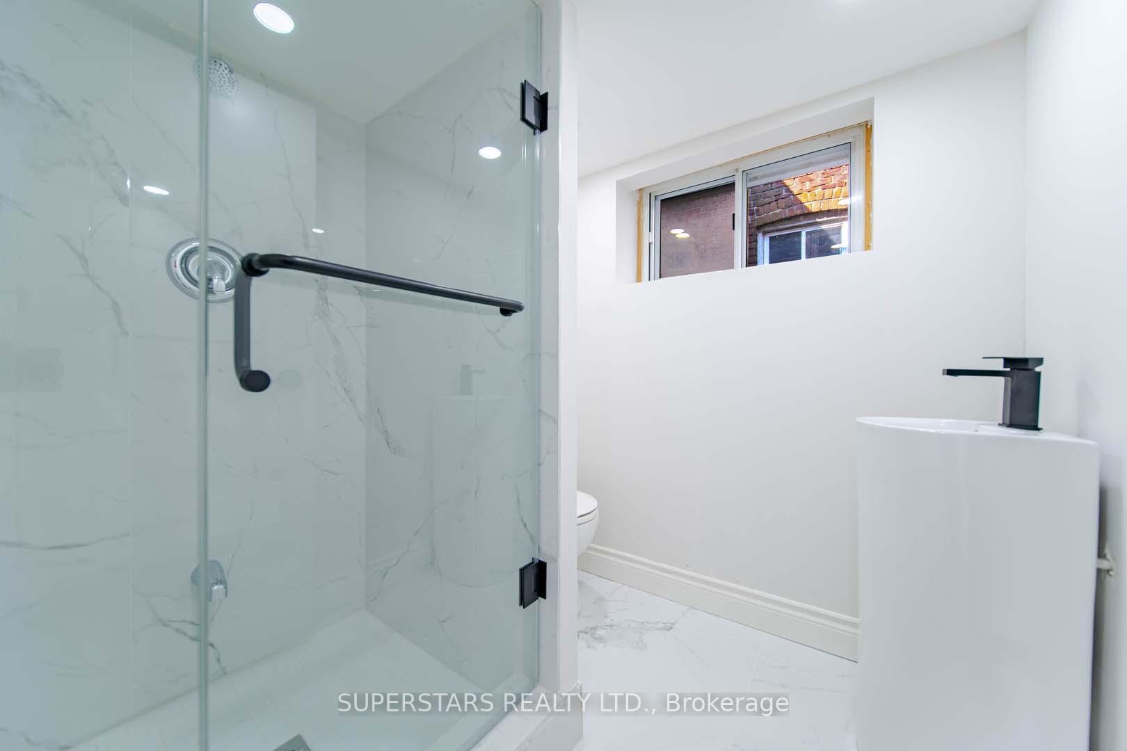 14 Pinegrove Ave, Toronto, ON M1N2G4 | 3 Bedroom 2 Bathroom Detached House | Image 21