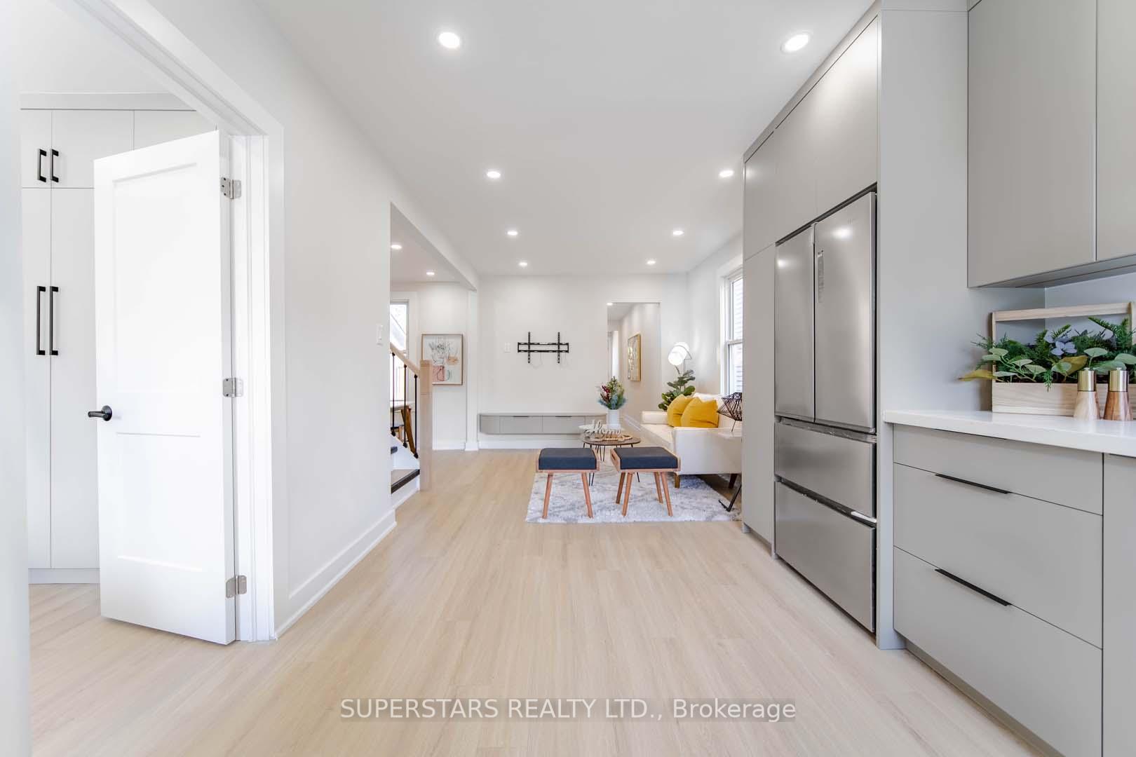 14 Pinegrove Ave, Toronto, ON M1N2G4 | 3 Bedroom 2 Bathroom Detached House | Image 5