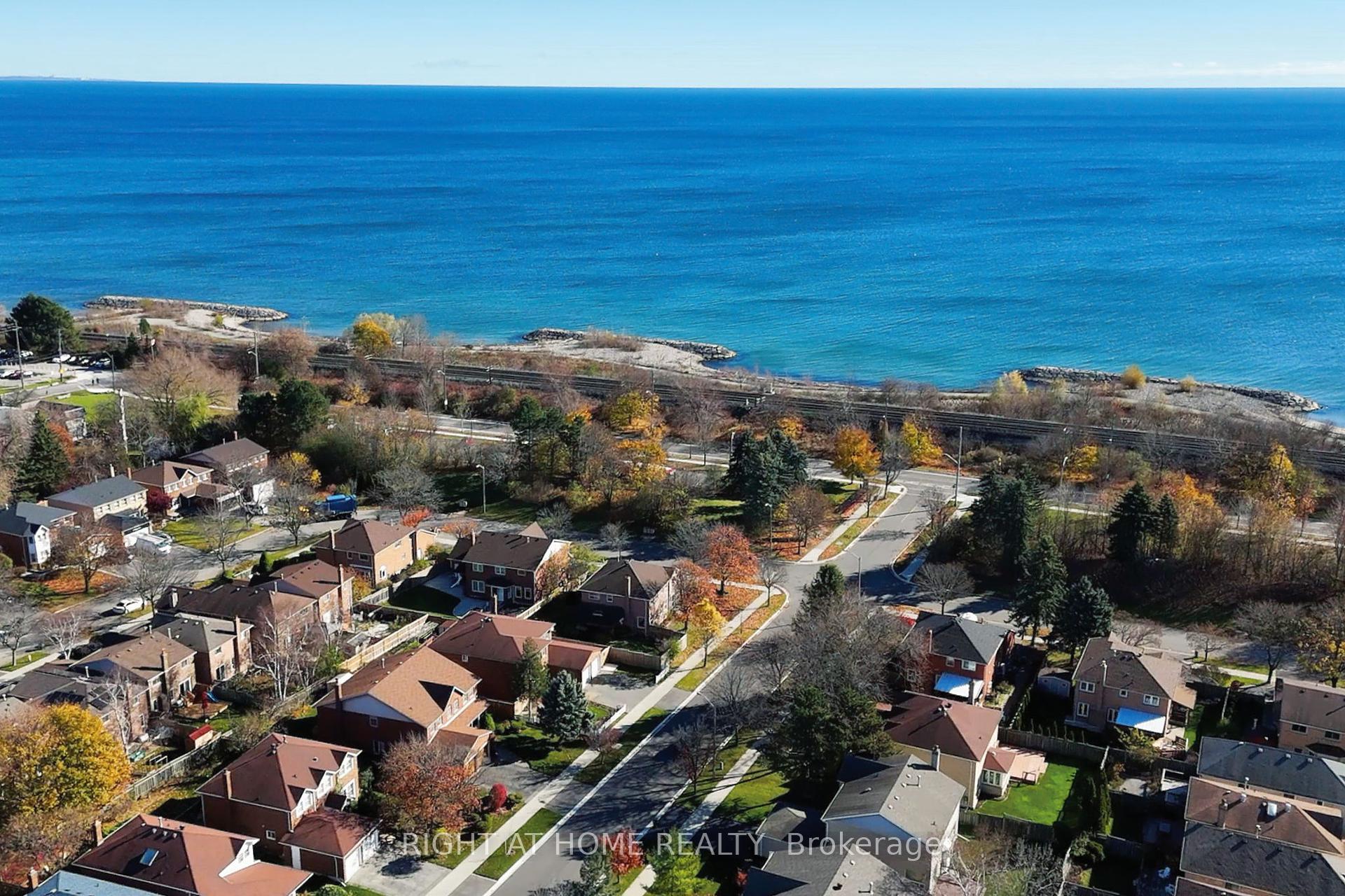 30 Bornholm Dr, Toronto, ON M1C4P7 | 3 Bedroom 4 Bathroom Detached House | Image 37