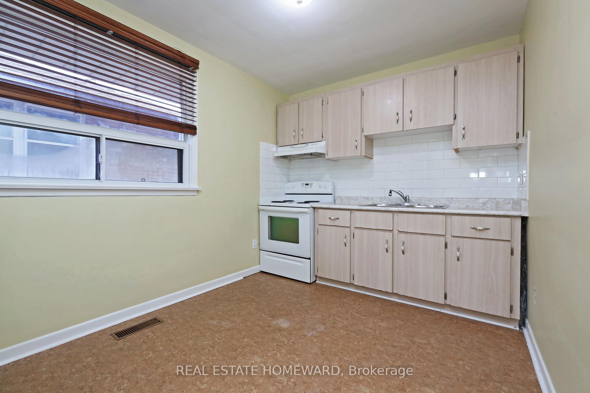 363 Highfield Rd, Toronto, ON M4L2V7 | 3 Bedroom 3 Bathroom Semi-Detached House | Image 18